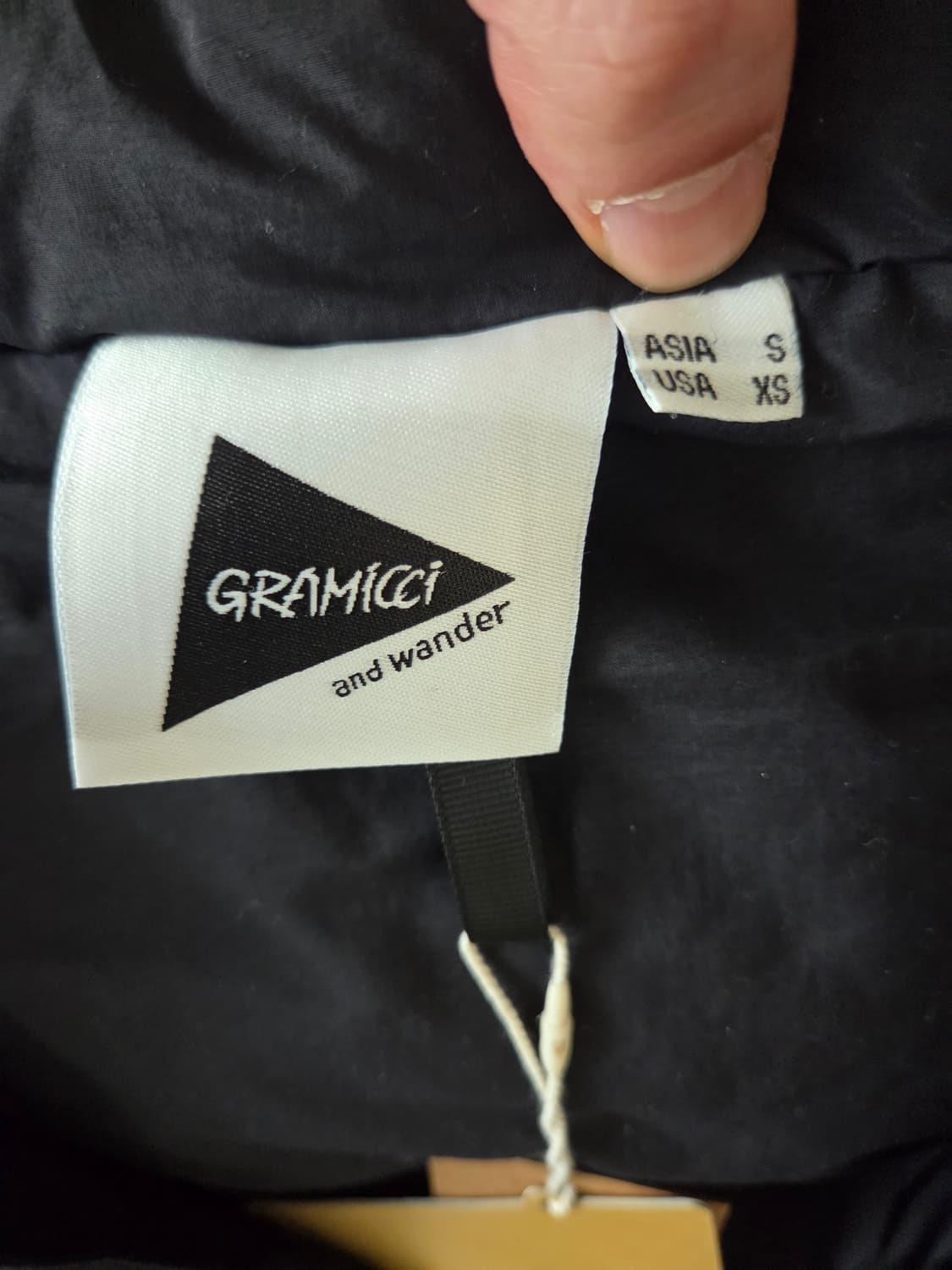 앤드 원더 x 그라미치 다운 베스트 블랙 S 상품이미지4