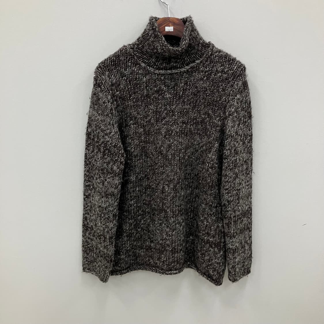 코스 울 보카시 터틀넥 니트 XS 상품이미지1