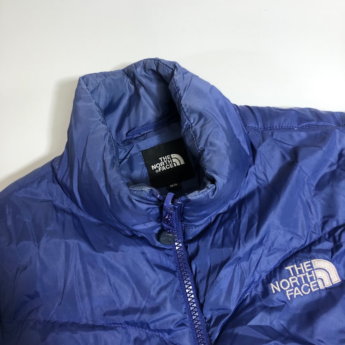 노스페이스 경량패딩 s 상품이미지3