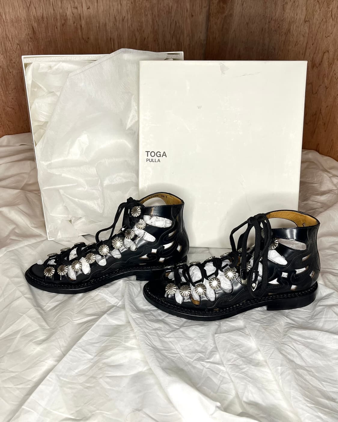 토가풀라 콘초 글래디에이터 샌들 상품이미지1