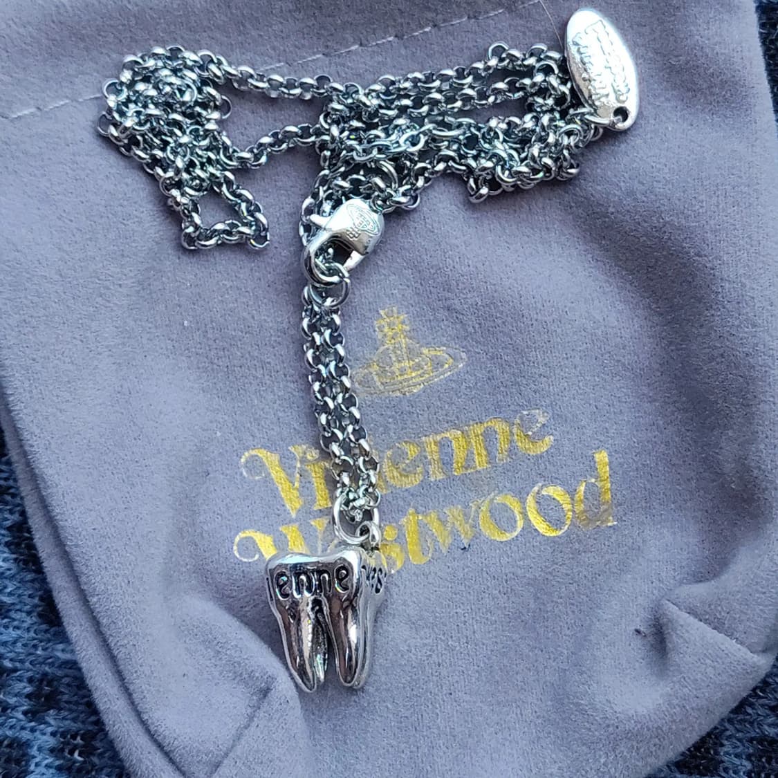 풀박스) 비비안웨스트우드 사랑니 목걸이 상품이미지1