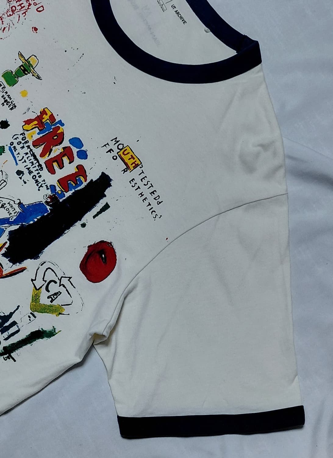 [L] 유니클로 UT 아카이브 x 장 미쉘 바스키아 링거 티셔츠 상품이미지5