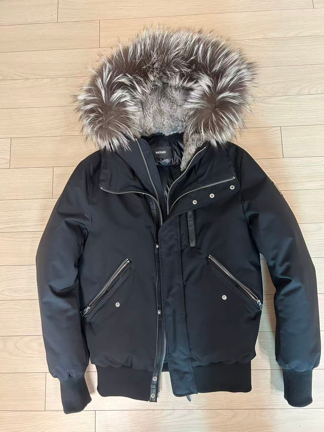 상태최고 급처분 ) 맥케이지 딕슨 실버퍼 20fw 판매 상품이미지1