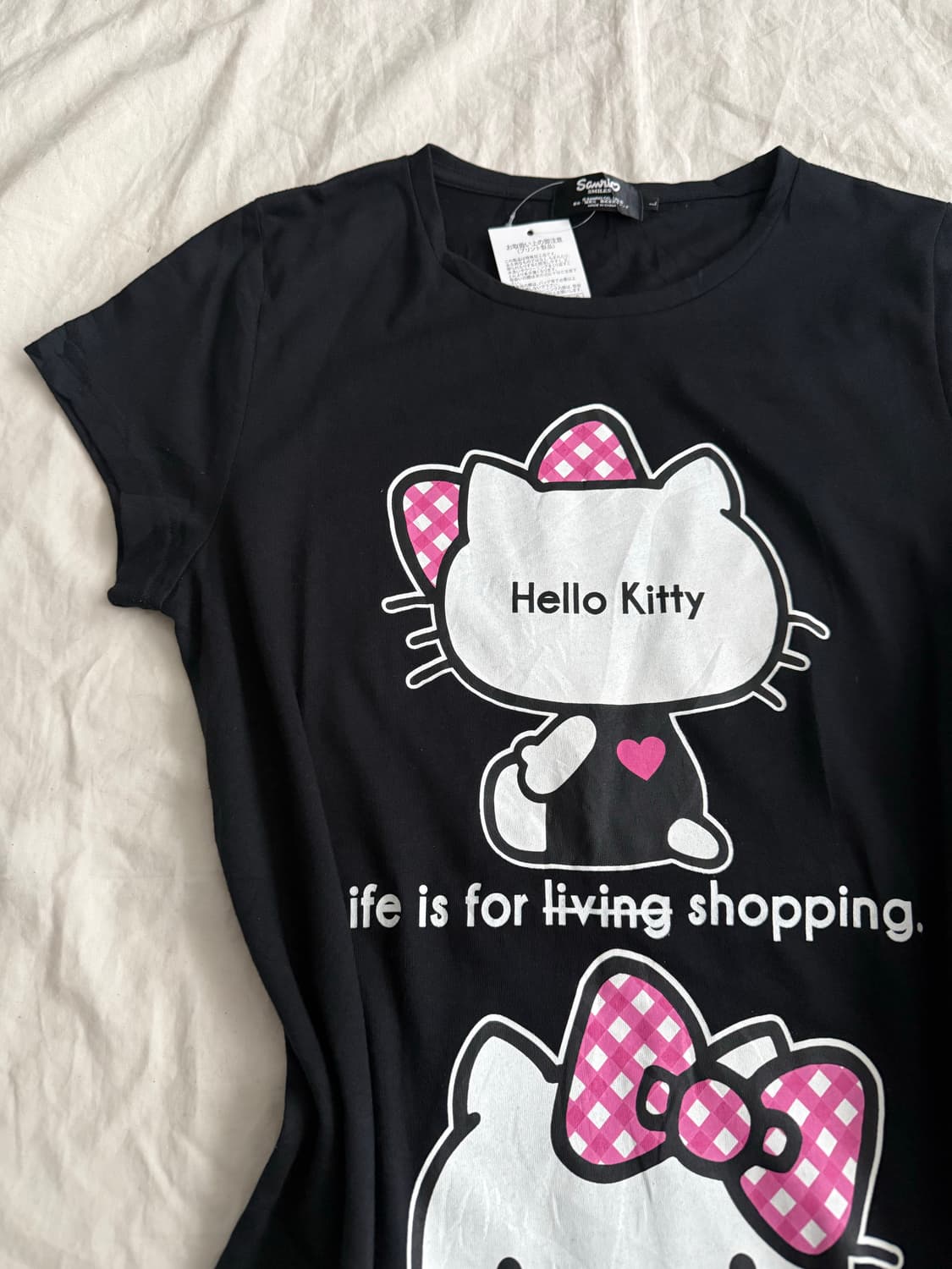 산리오 헬로키티 블랙 반팔탑(새상품) 상품이미지2