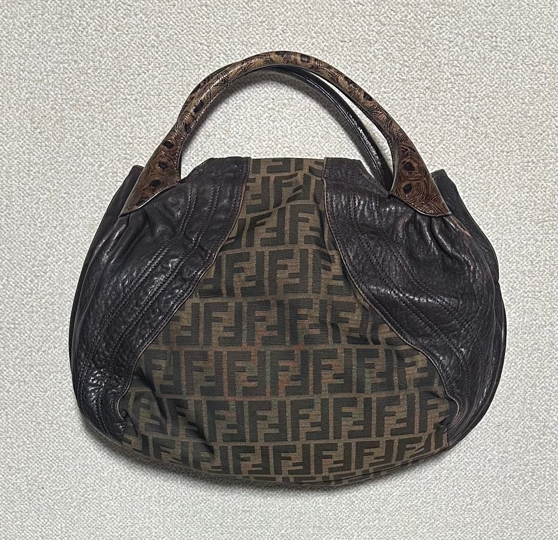 펜디 쥬카 토트백 상품이미지2