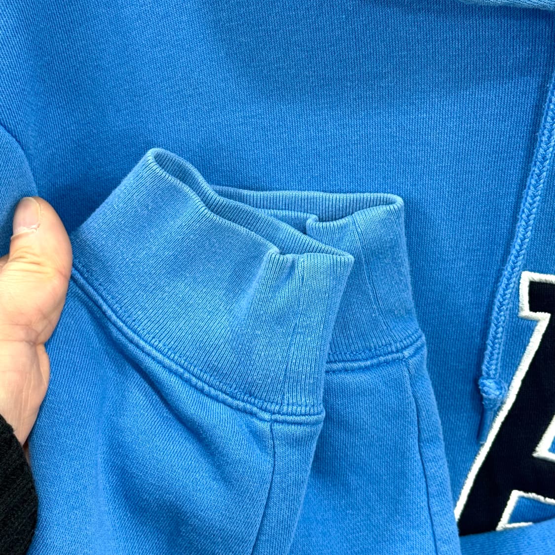 갭 맨투맨 M 상품이미지5