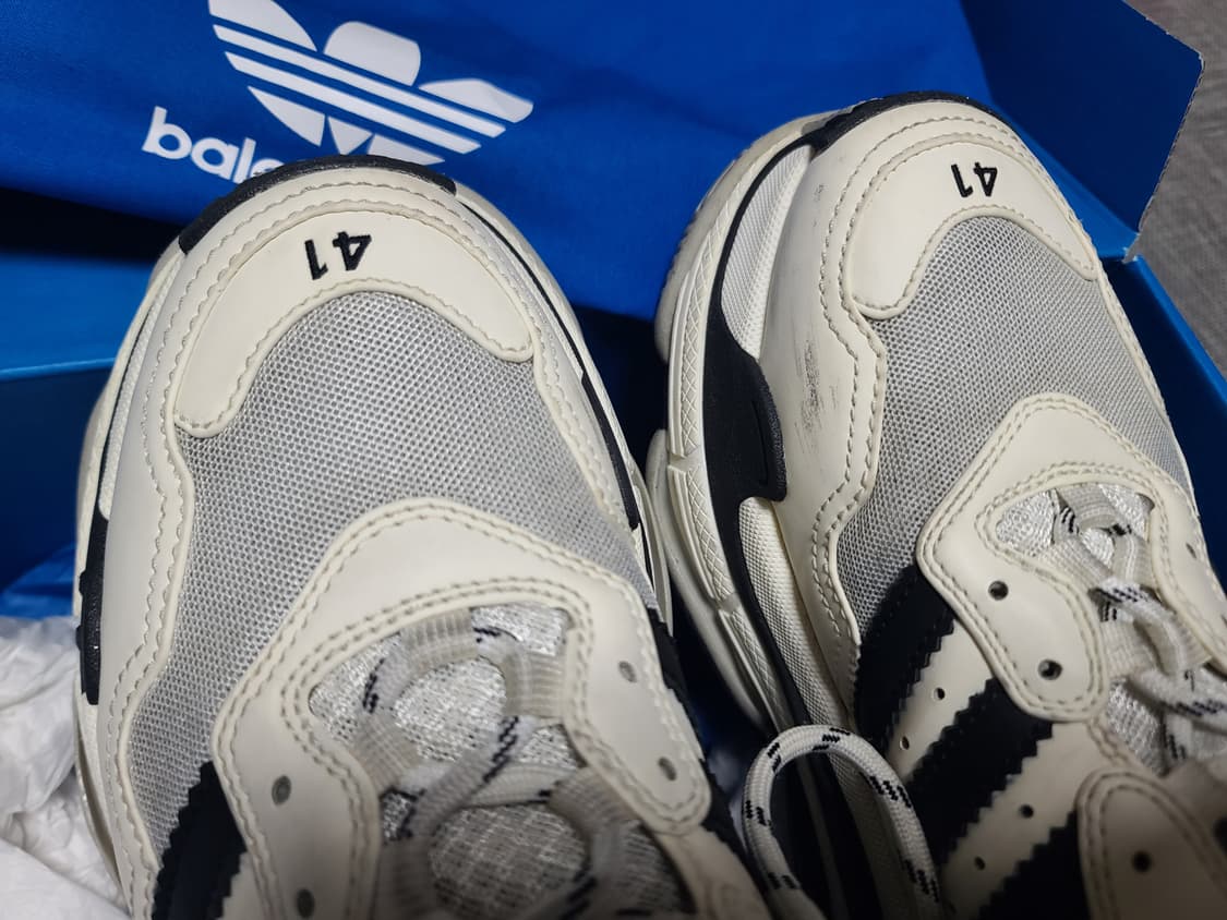 발렌시아가 아디다스 트리플s 41 화이트 삼선 트리플s 상품이미지2