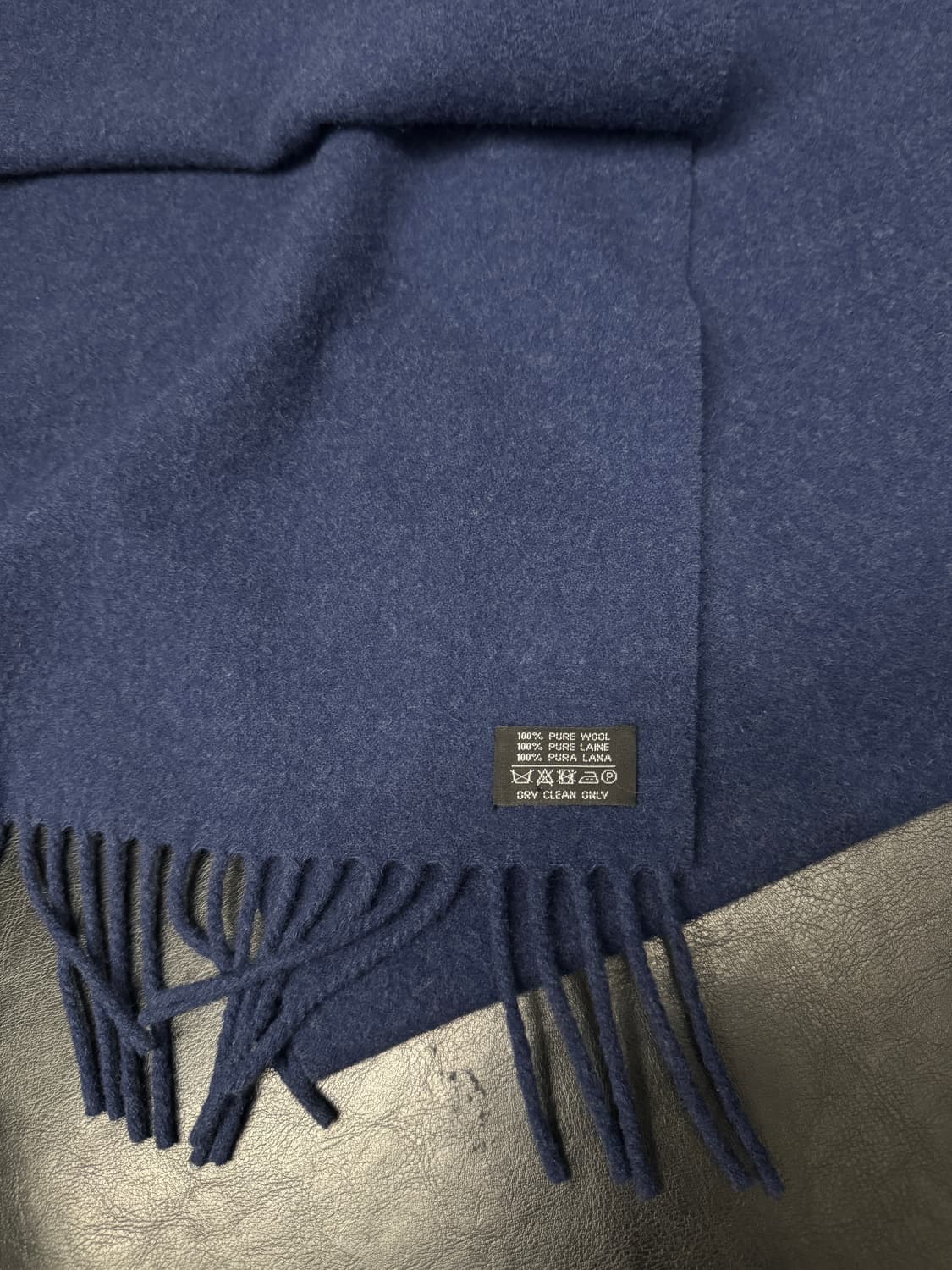 입생로랑 포옴므 퓨어 울 머플러 상품이미지4