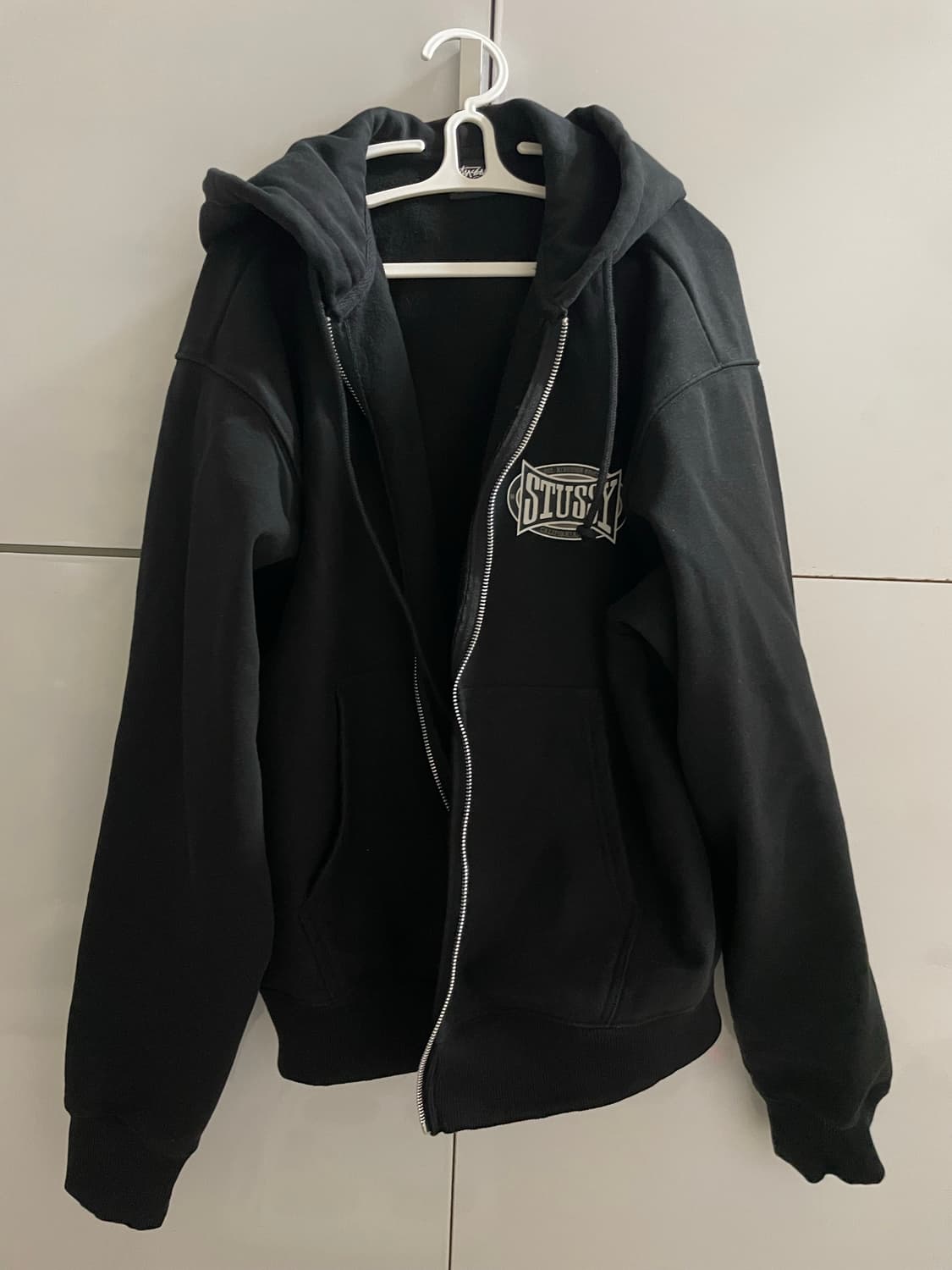 스투시 챔피온 오벌 집후디 블랙 라지 상품이미지5