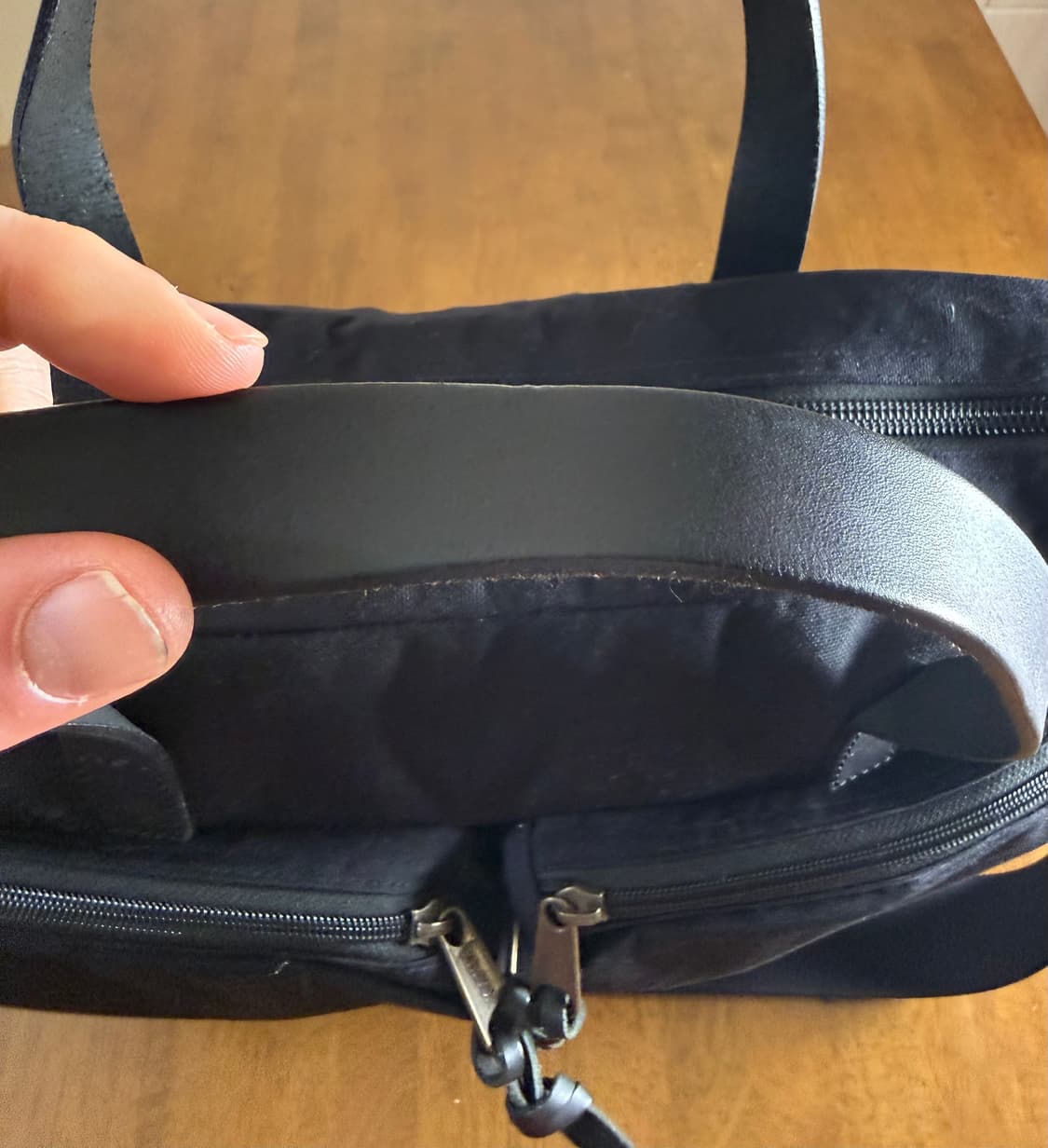 Filson 브리프케이스 – 다크 네이비 상품이미지4