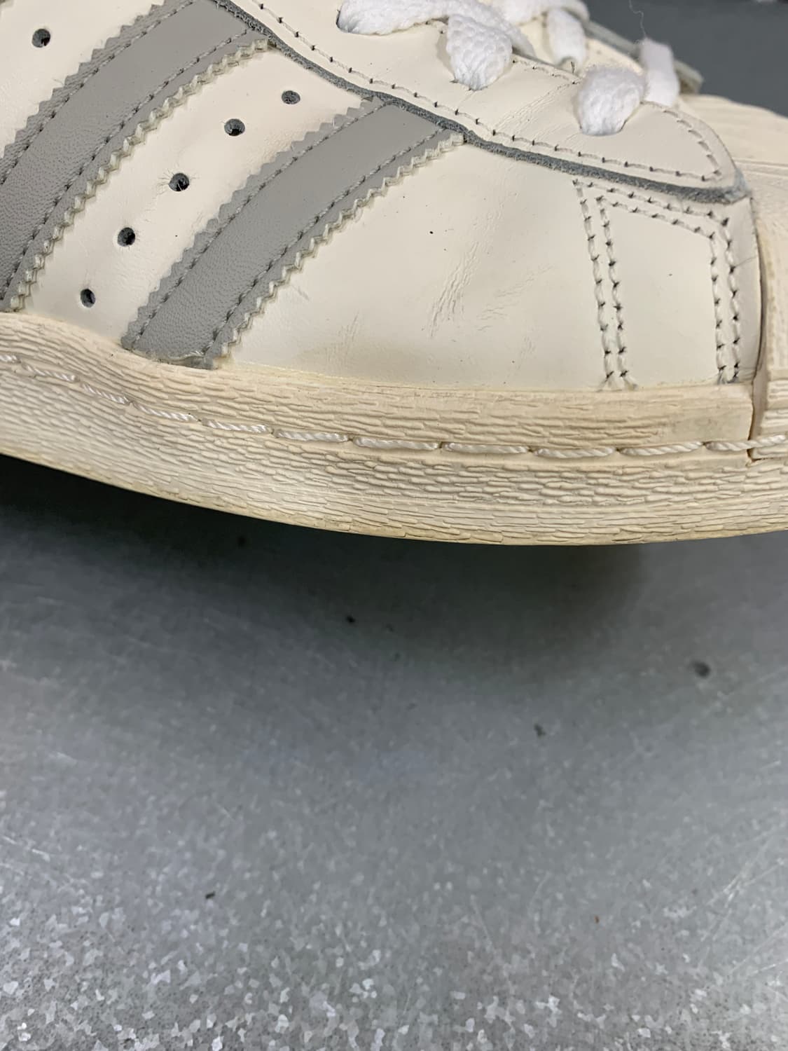 아디다스 슈퍼스타 82 화이트 245 상품이미지7