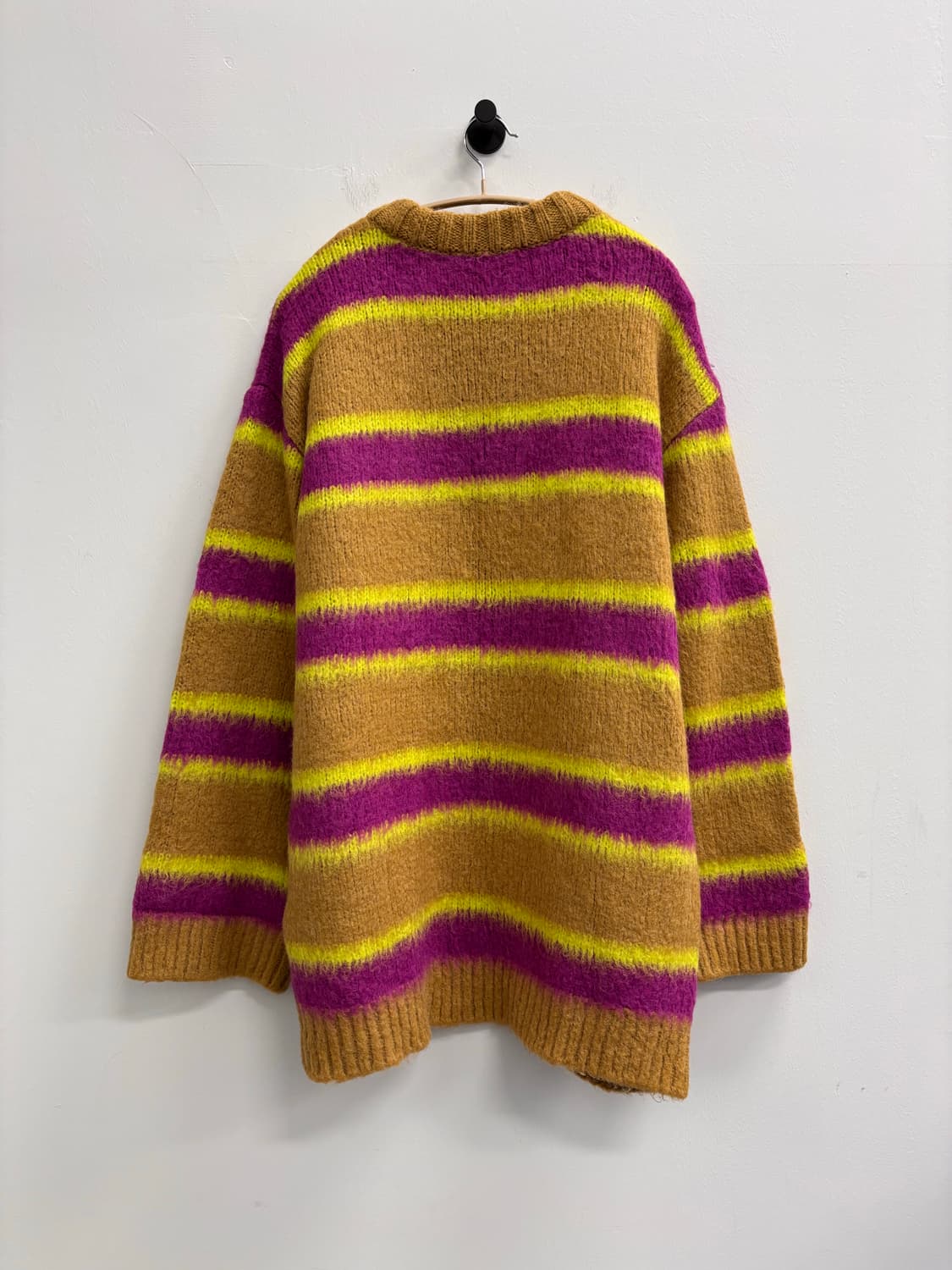 앤더슨벨(Andersson Bell) 유니섹스 알파카 스트라이프 스웨터 상품이미지6