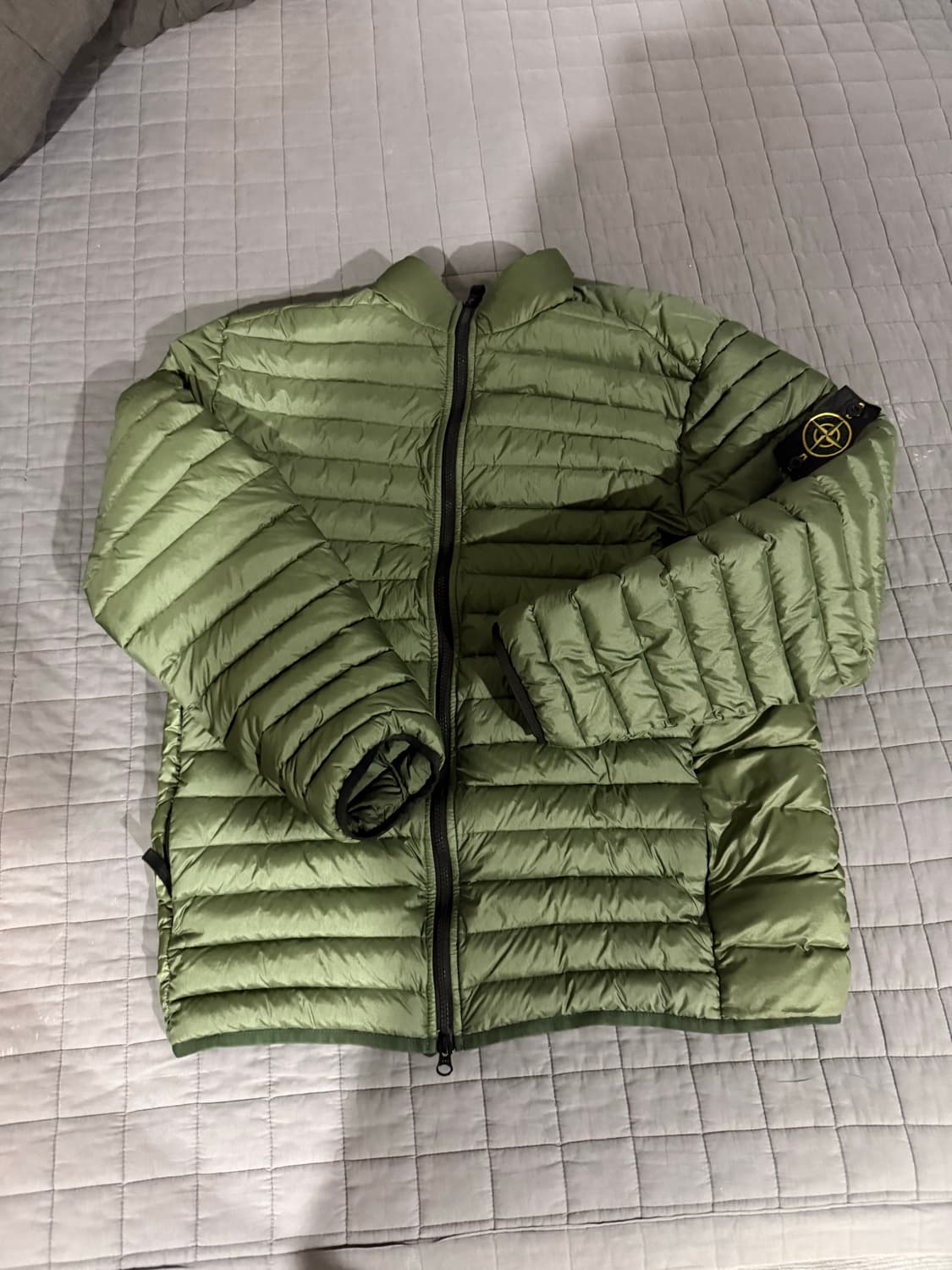스톤아일랜드 경량패딩 L사이즈 상품이미지1