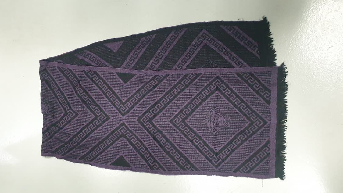 베르사체 울 머플러 퍼플 블랙 상품이미지3