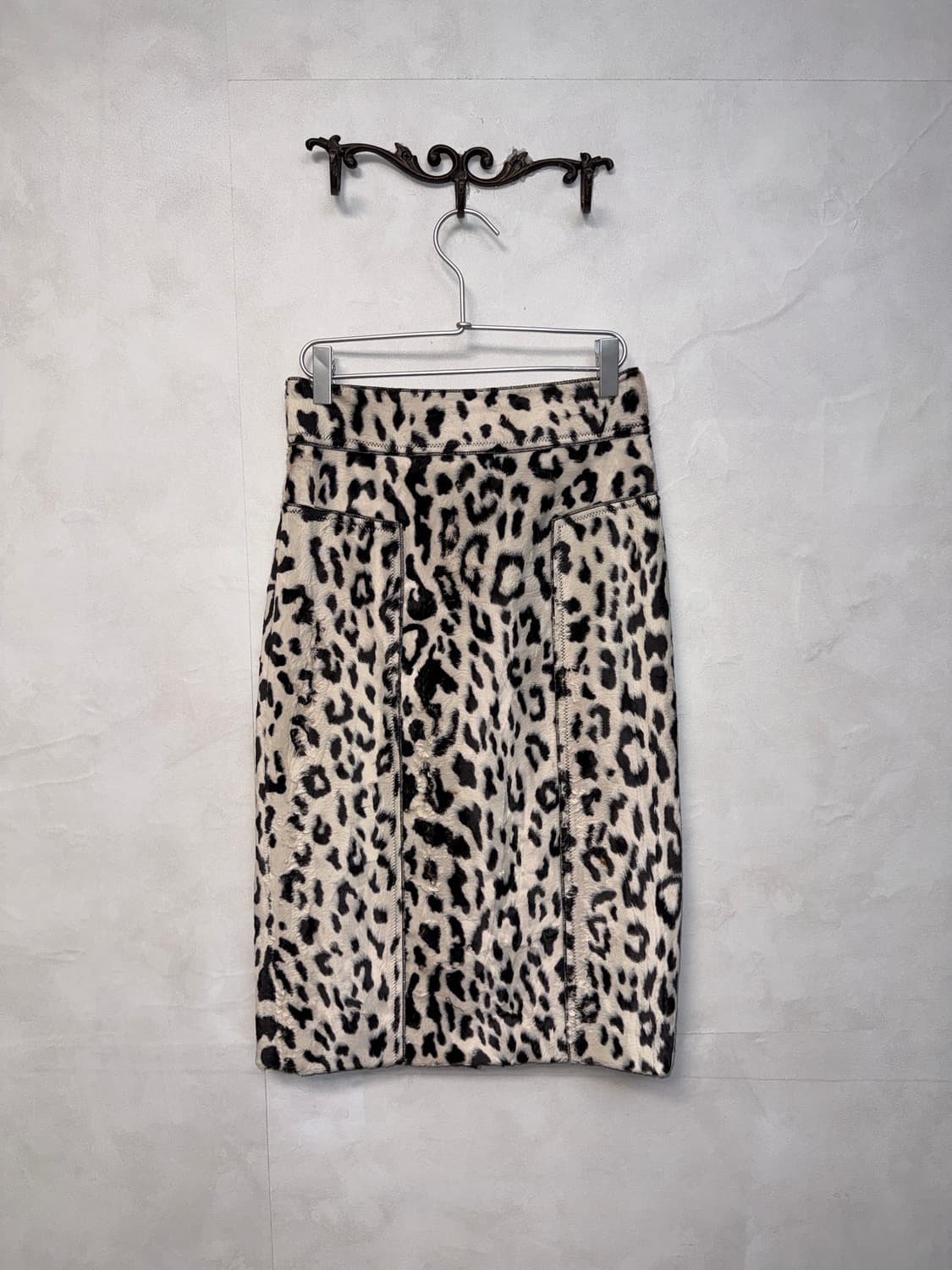 MICHAA ivory leopard fur midi skirt 상품이미지1
