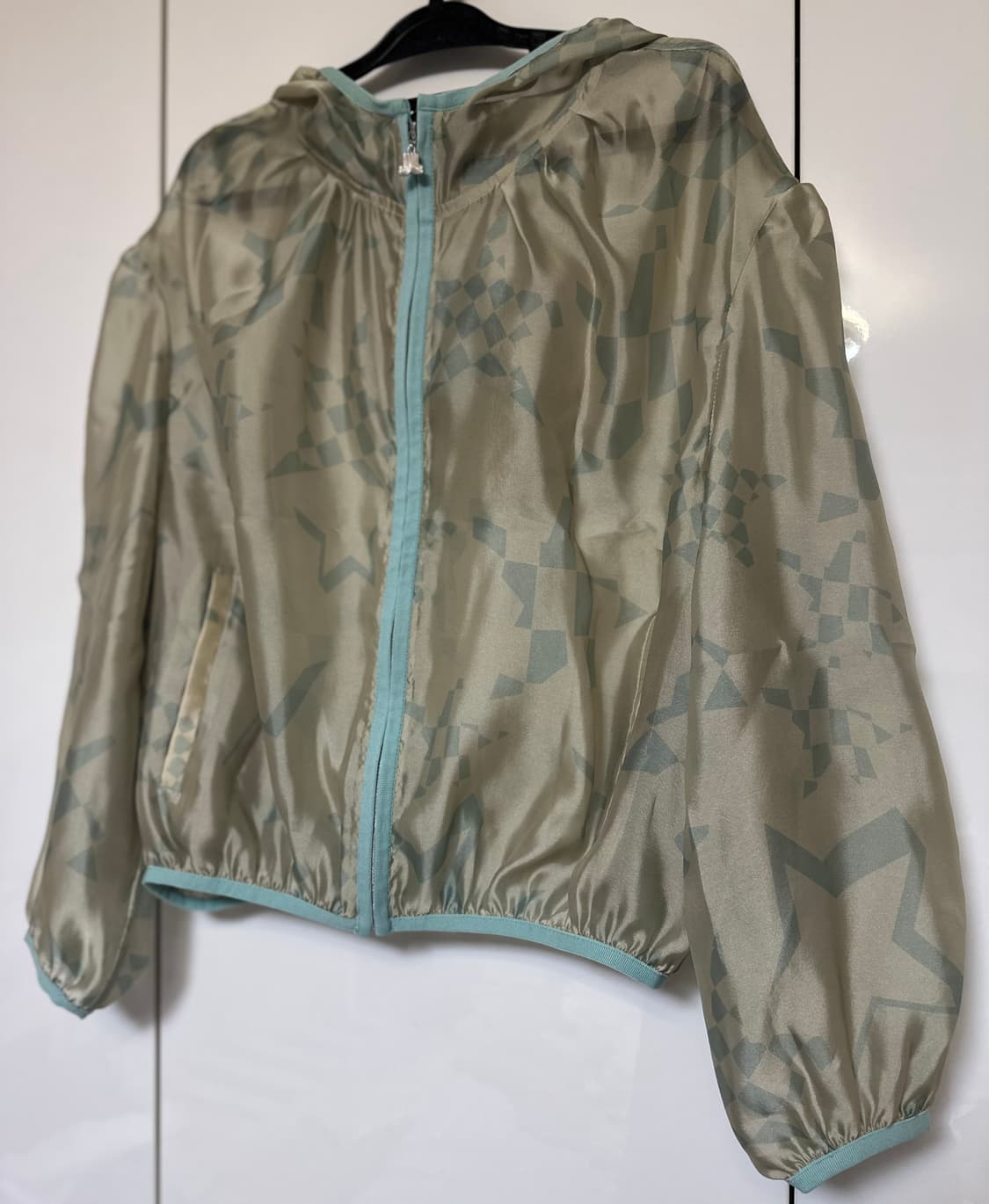 랑방 패턴 오간자후드 바람막이  상품이미지4