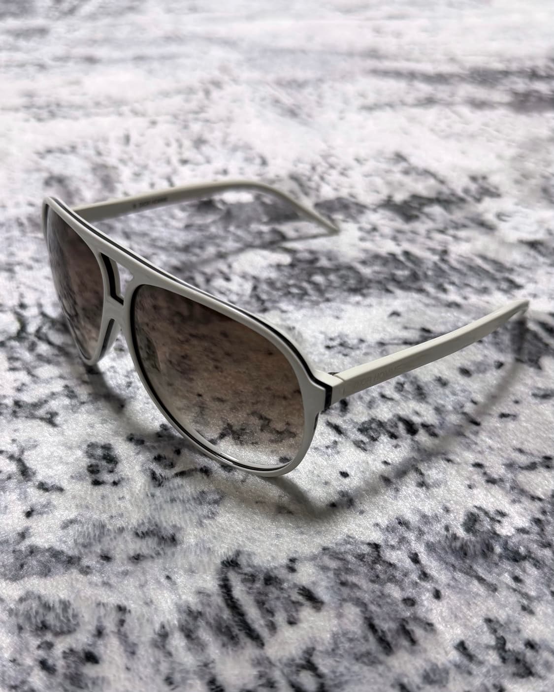 디올옴므 블랙타이 선글라스 화이트 OS 상품이미지2