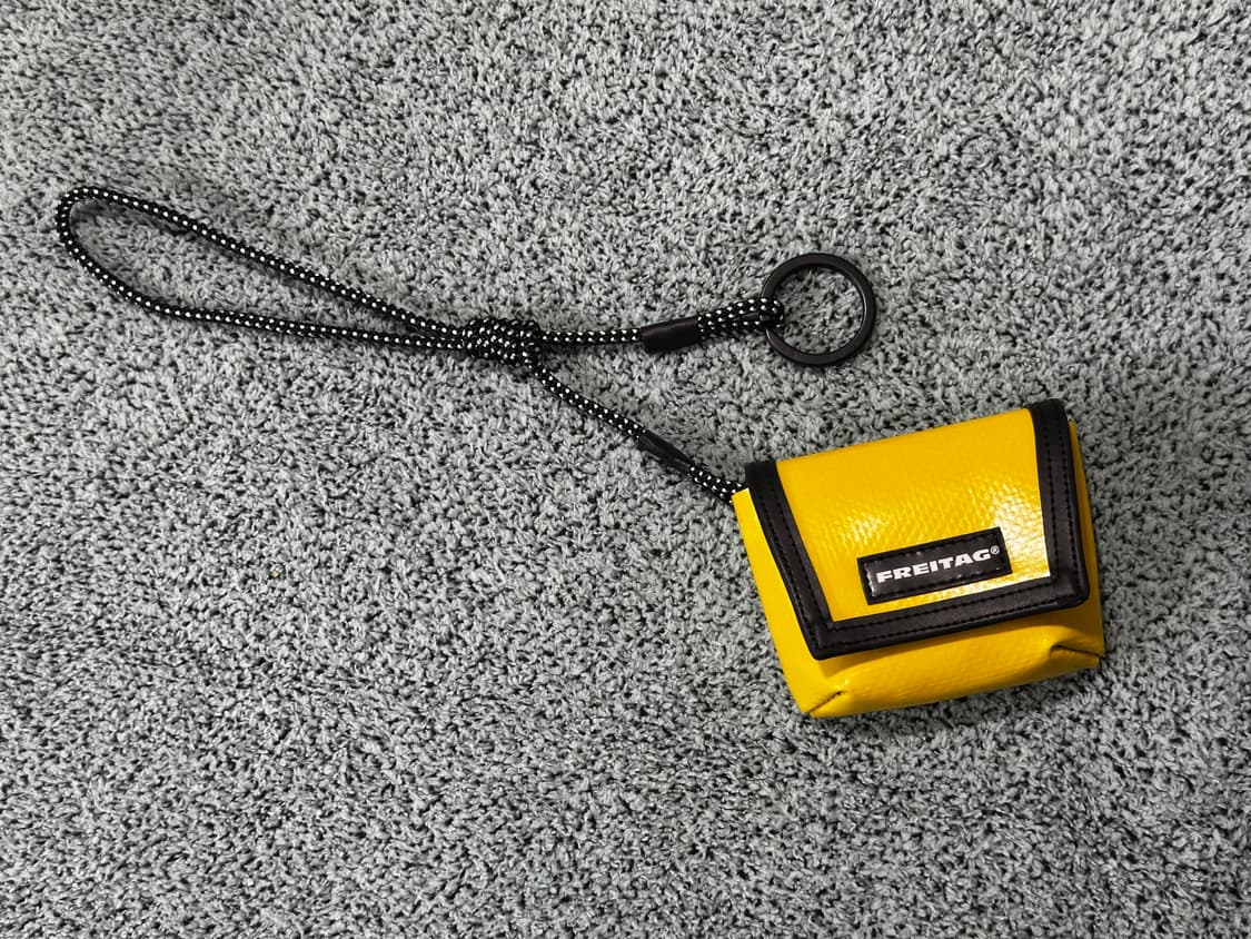 (NEW) 프라이탁 새상품 미니 키링 에어팟 파우치 판매 상품이미지7