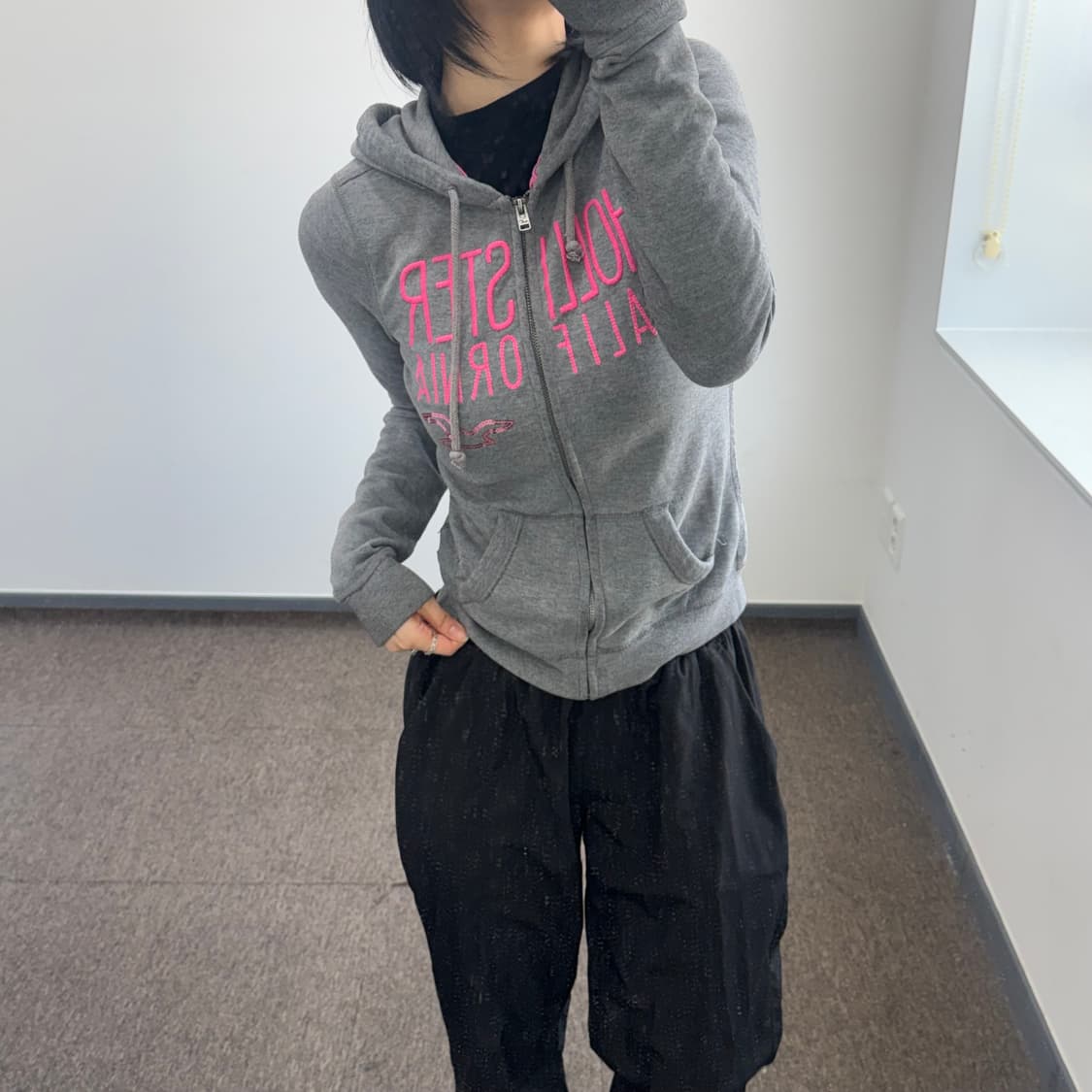 Hollister 홀리스터 핑크 로고 그레이 후드집업 상품이미지2