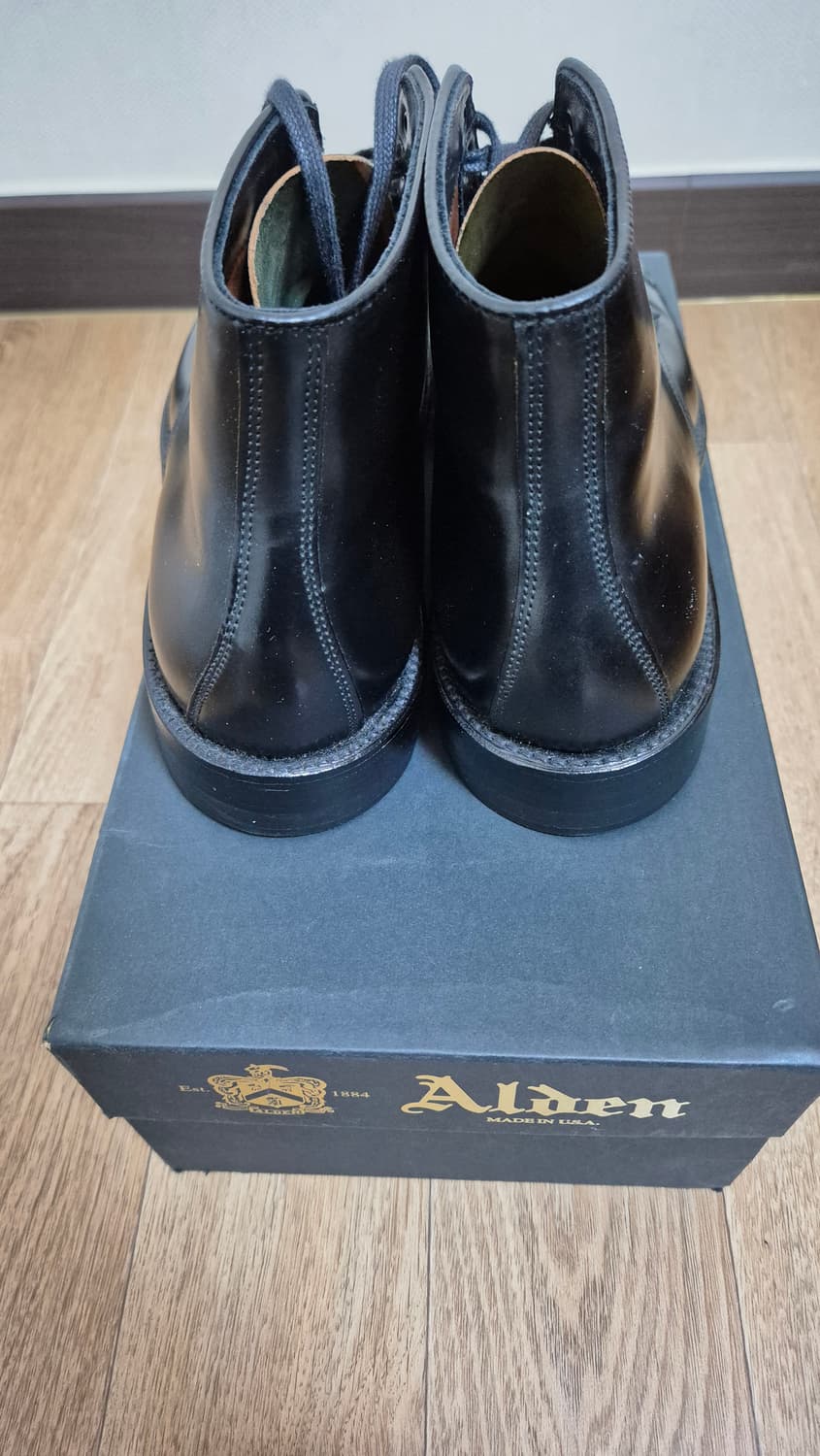 알든 블랙 코도반 점퍼부츠
US 7D(250mm) 상품이미지3