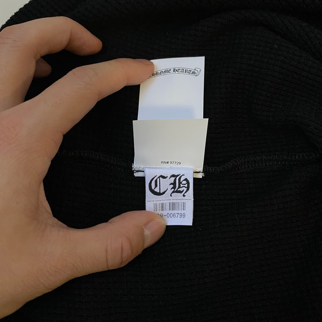 [L] 크롬하츠 크로스볼 와플 헨리넥 블랙 상품이미지9