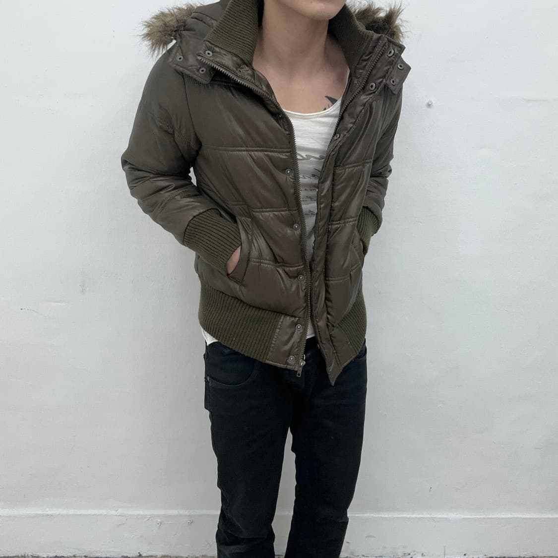 Brown glossy down jacket 상품이미지3