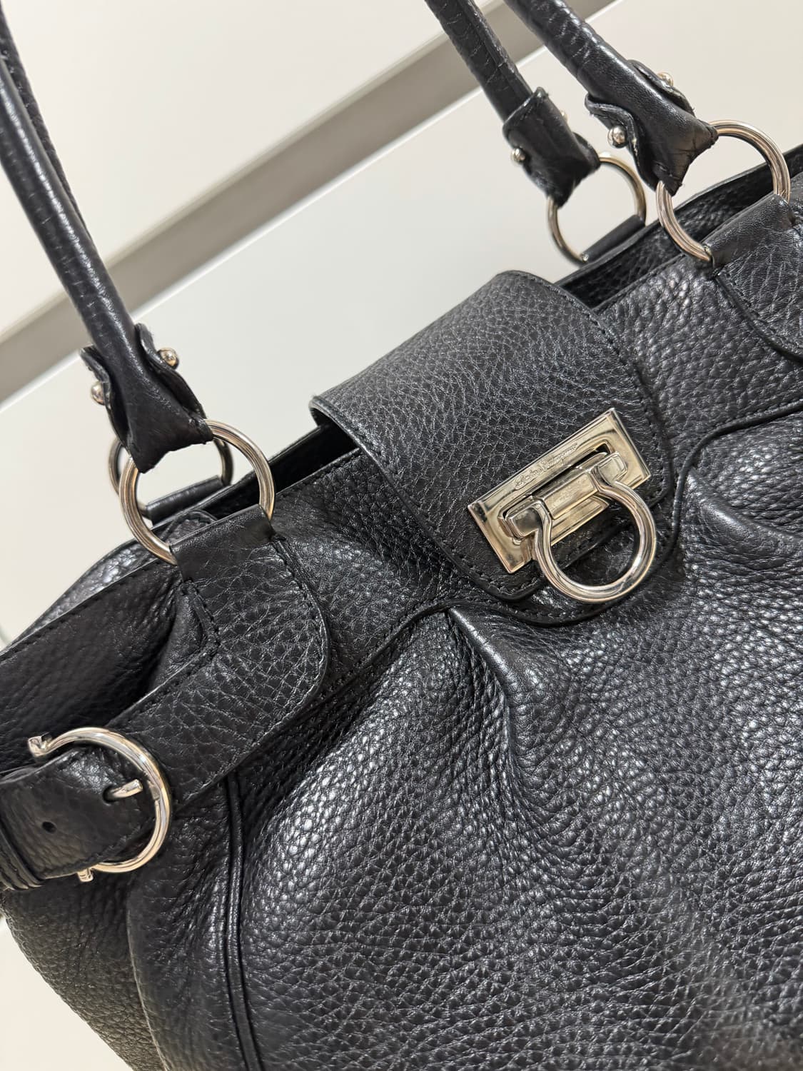 페레가모 간치니 만두백 상품이미지4