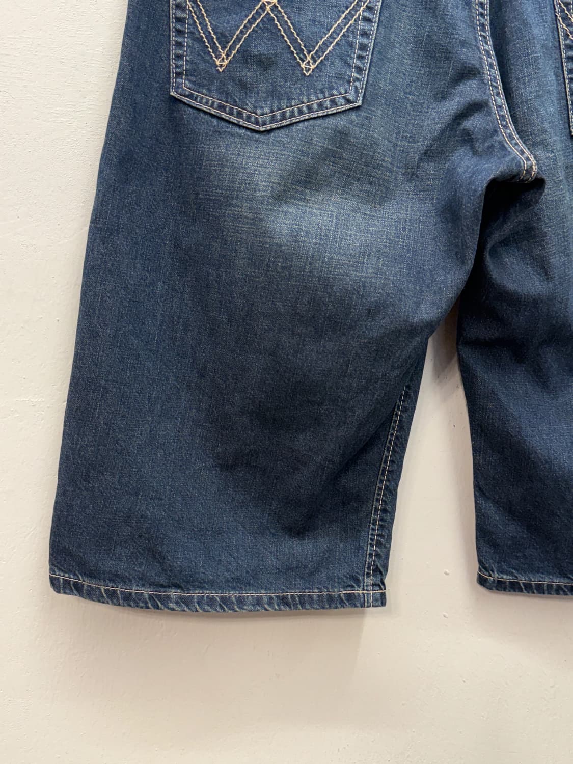 Wrangler Relaxed Bermuda Denim Shorts 상품이미지4