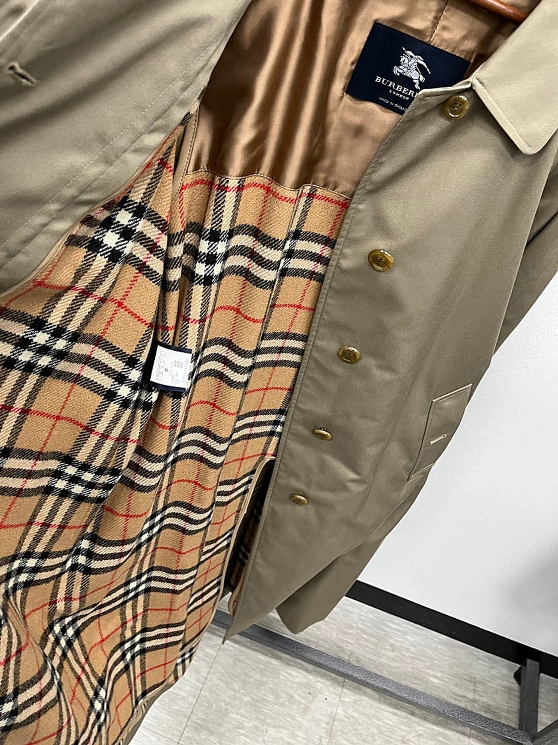 여) 버버리 개버딘 내피 트렌치코트  상품이미지9