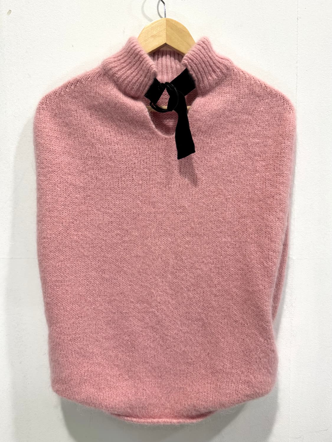 엠포리오 아르마니 핑크 니트 40사이즈 정픔 상품이미지1