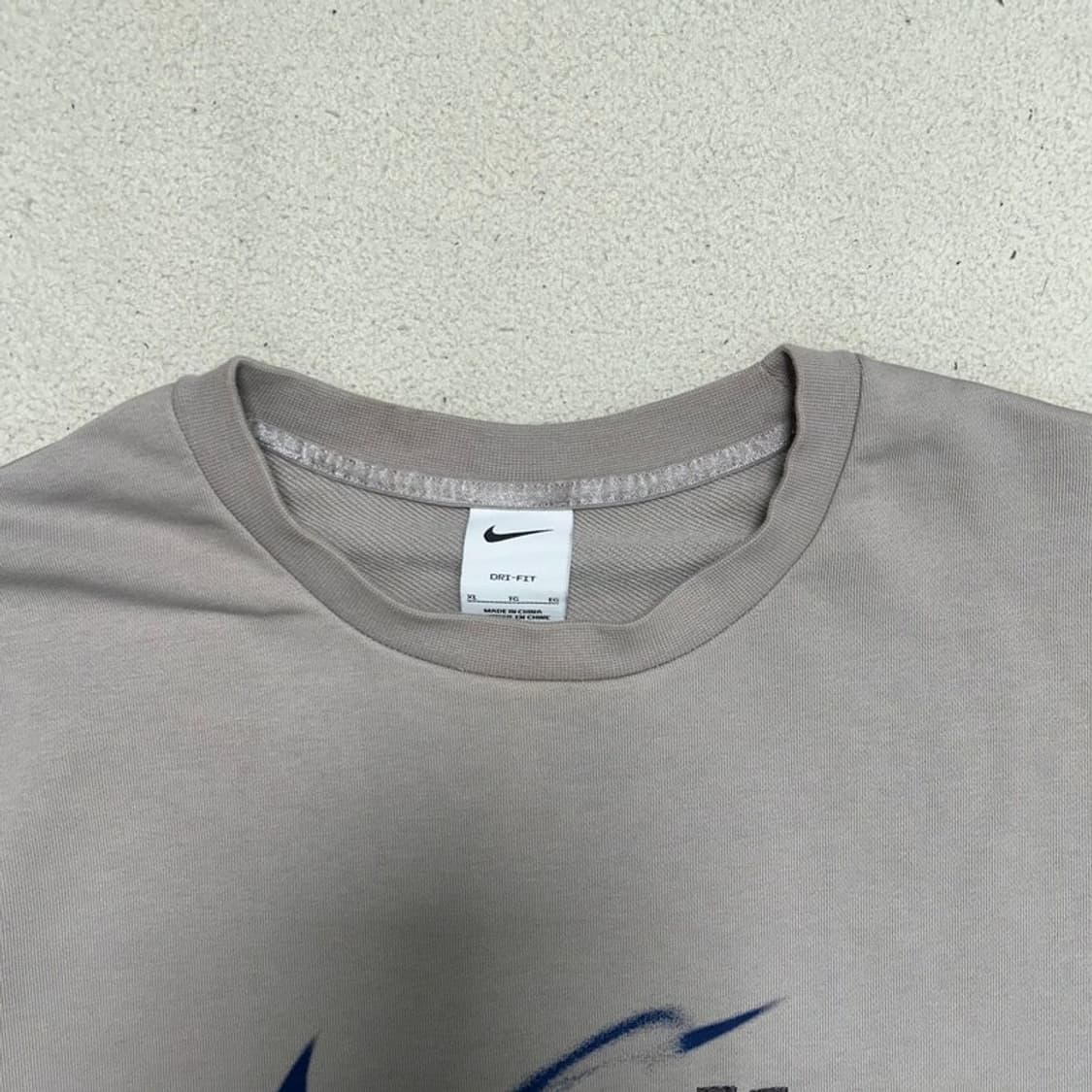 나이키 드라이핏 스웻셔츠 뮤트베이지 XL 상품이미지4