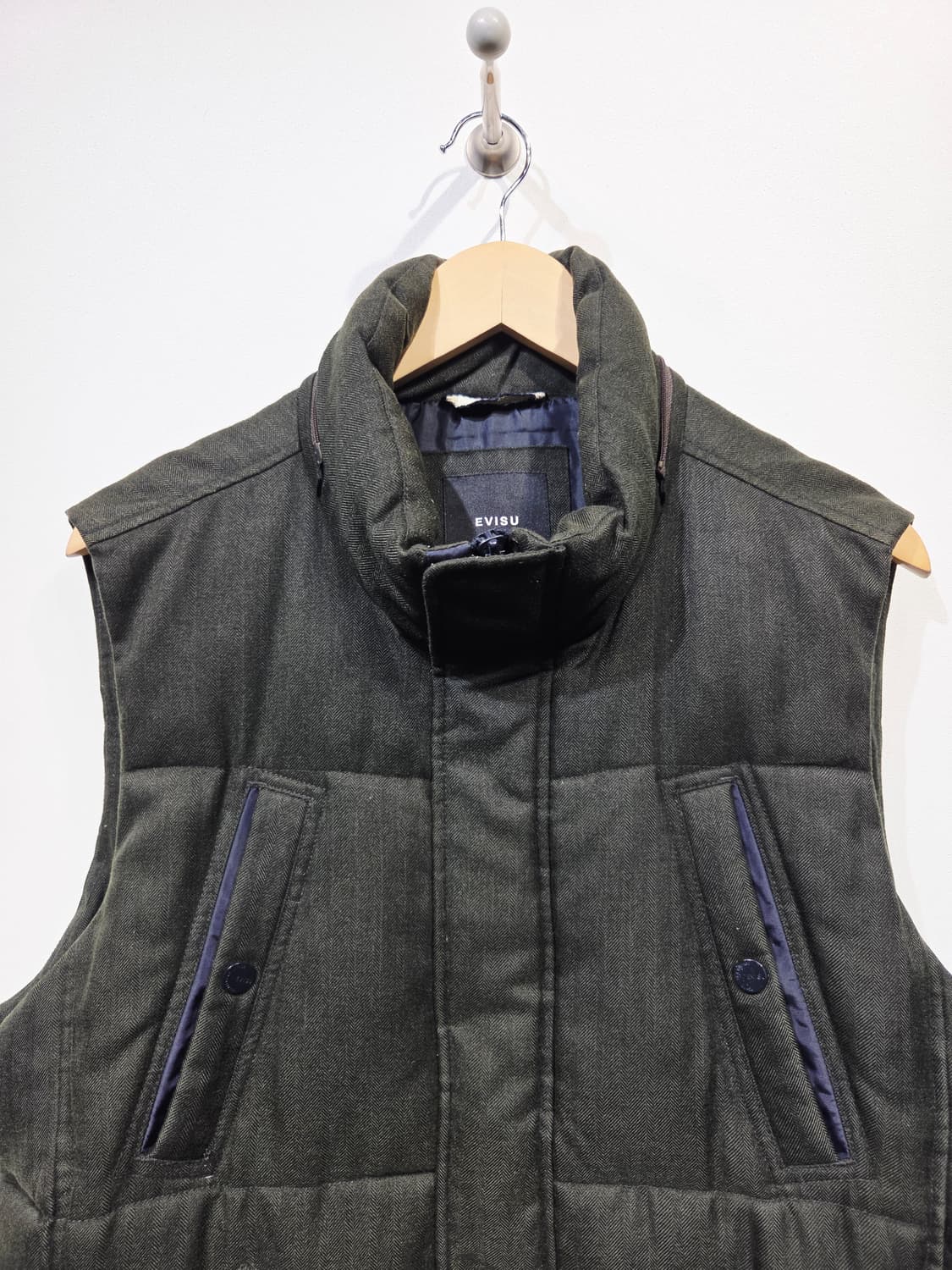 에비수 카키색 패딩 조끼 베스트_105 상품이미지3