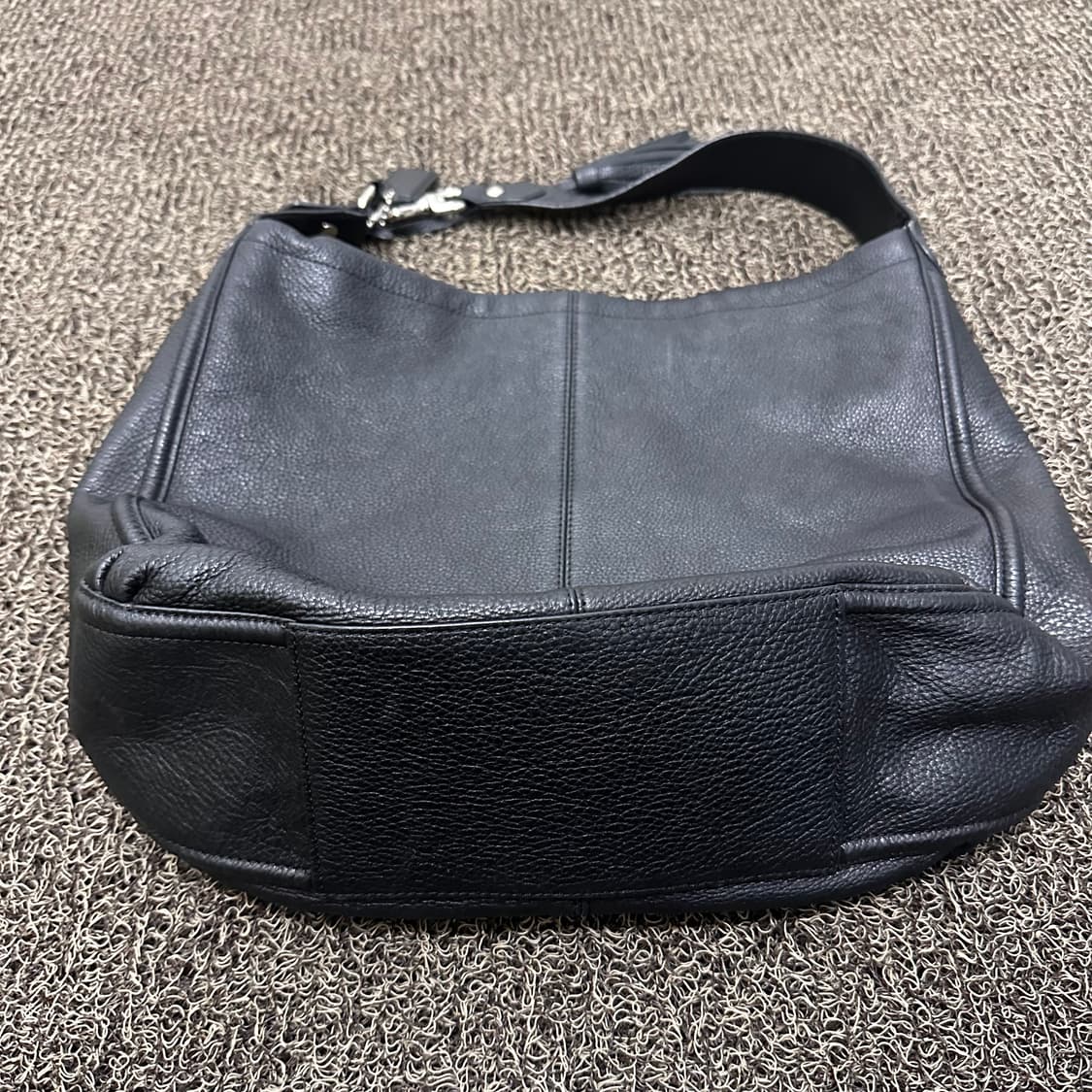 COACH 코치 레더 타슬 빅백 여성 숄더백 호보백 블랙 상품이미지7