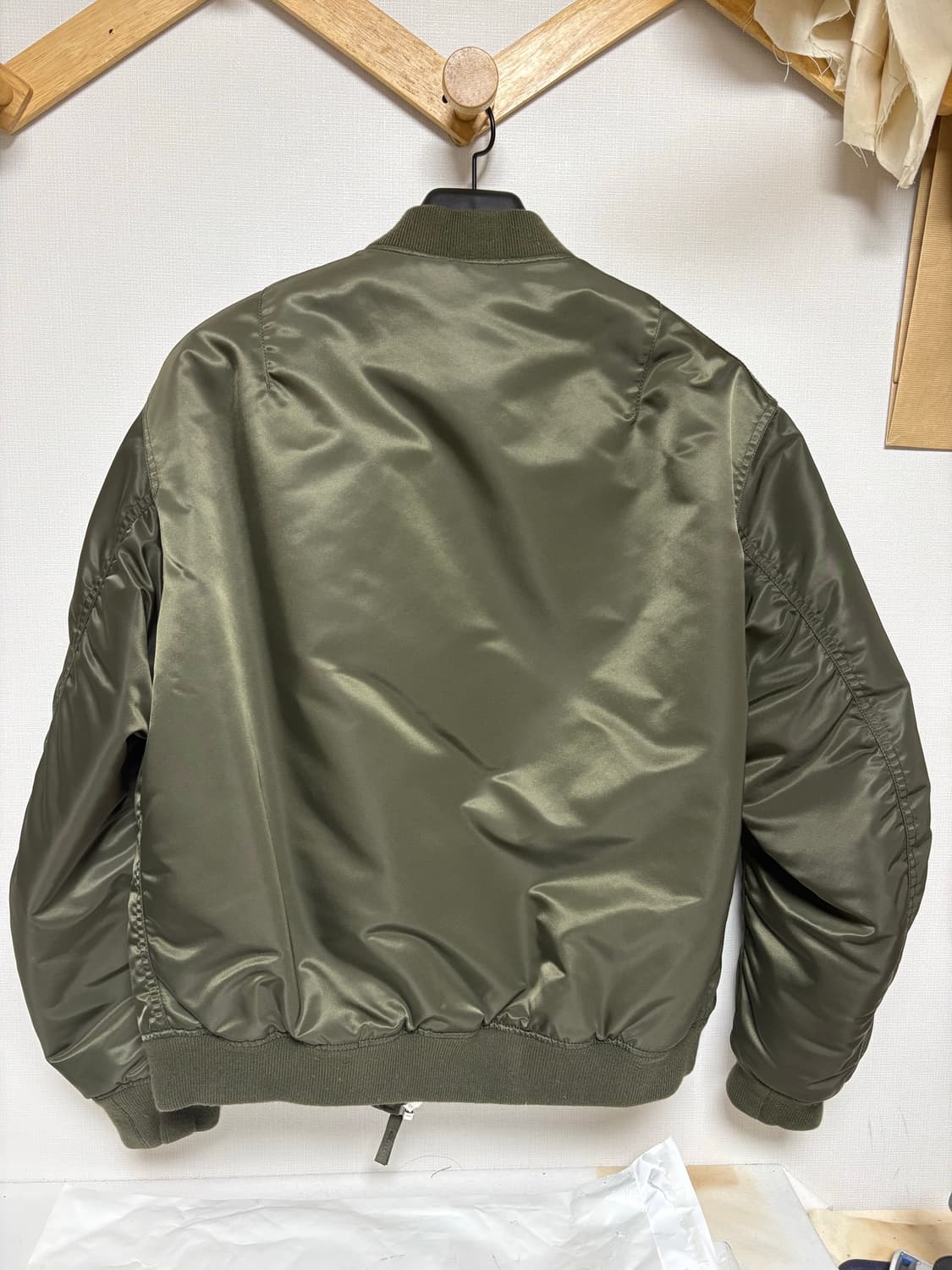 유니클로 U 르메르 마원 봄버 L 상품이미지4