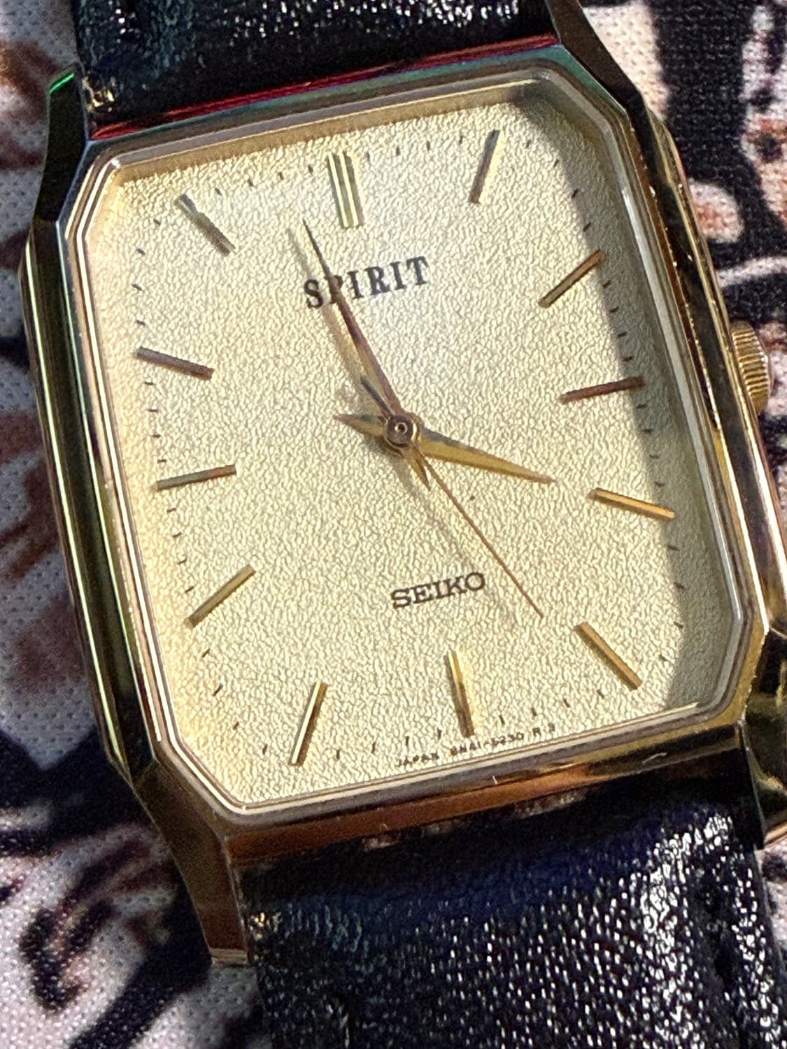 SEIKO 빈티지 쿼츠 시계 상품이미지3