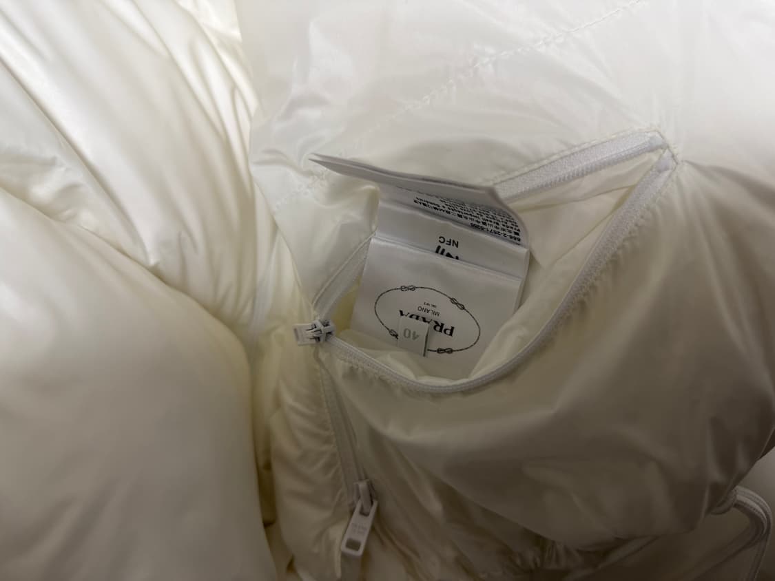 프라다 패딩 상품이미지4