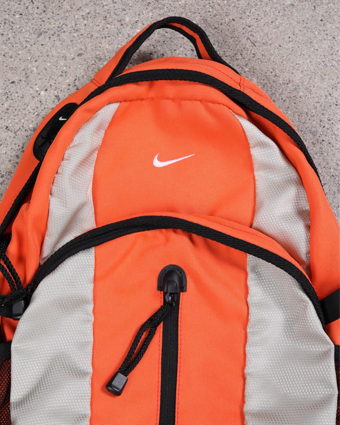 Nike  2000s MP3 Hole Backpack 상품이미지3