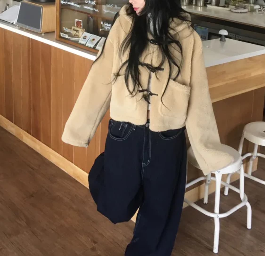 포근양털후드 루즈핏 퍼자켓 상품이미지1