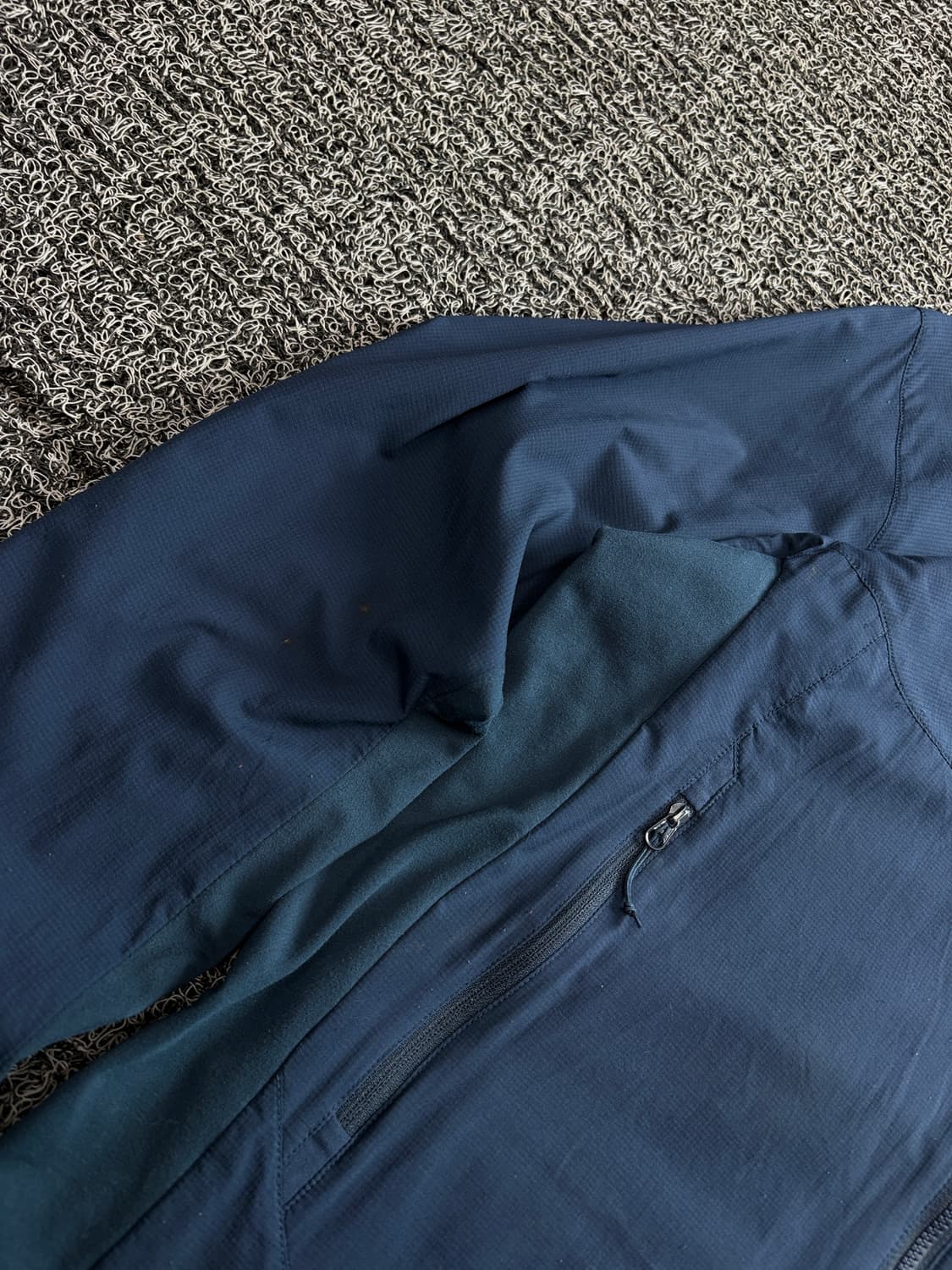 아크테릭스 아톰 SL 네이비 후디 재킷 4218 상품이미지3