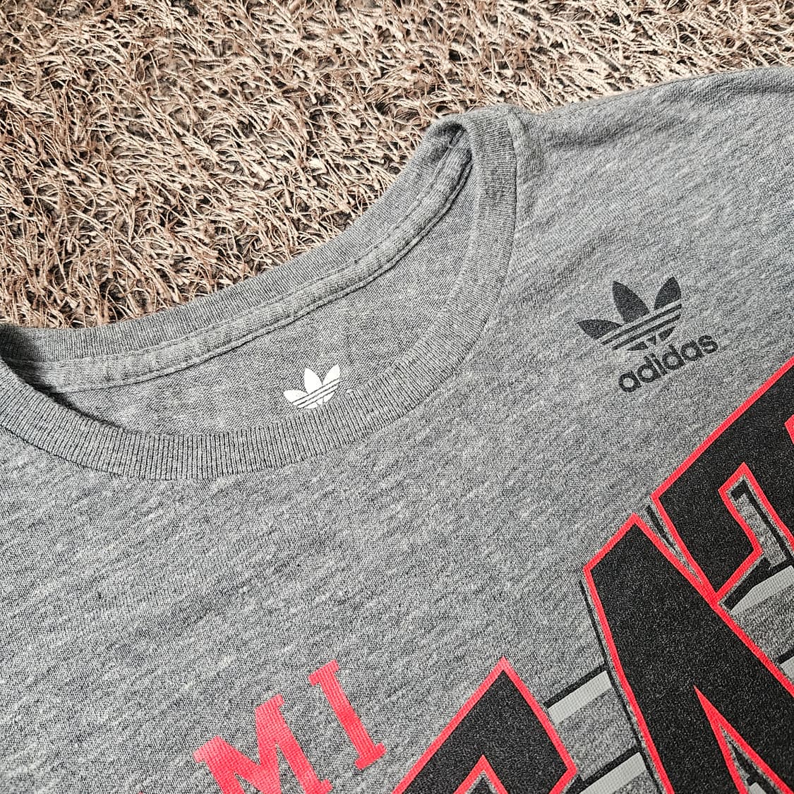 아디다스(Adidas) 올드스쿨 NBA 마이에미 히트팀 반팔티셔츠 상품이미지4
