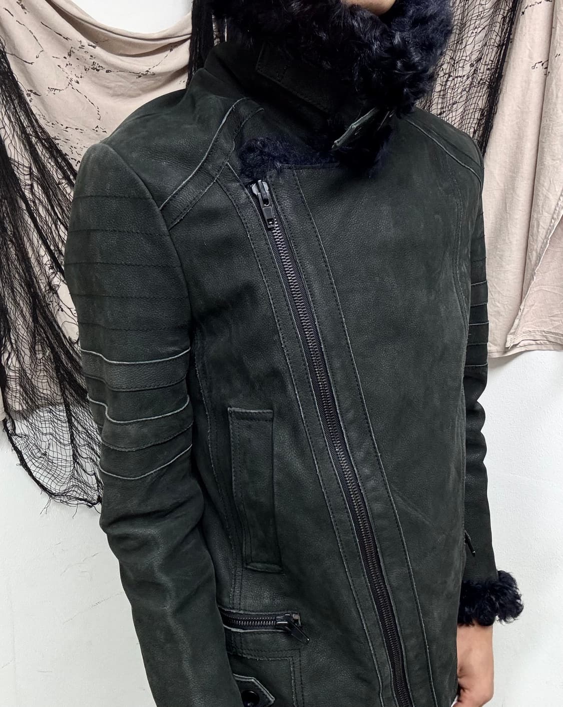 [VOV] Black Sheep Fur Trimming Deep Gree 상품이미지2