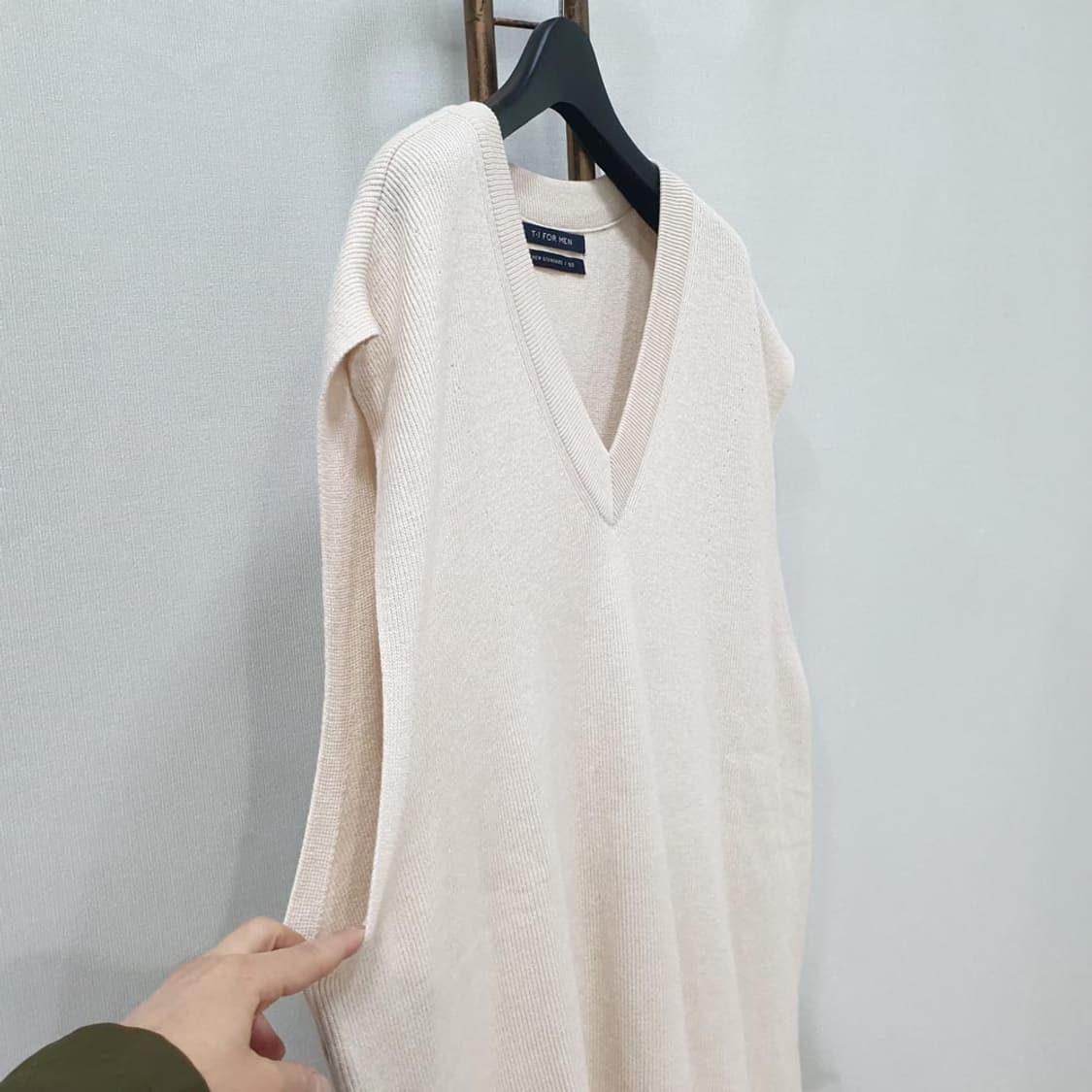 티아이포맨 울혼방 브이넥 베스트 110 상품이미지2