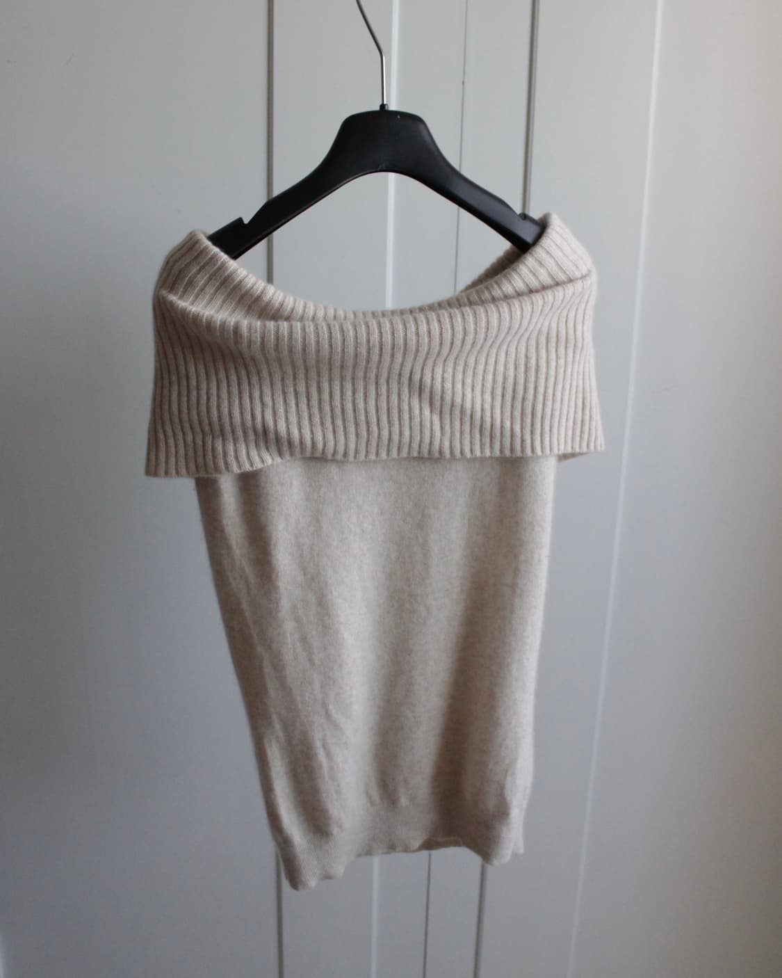 Theory cashmere off-shoulder top 상품이미지7