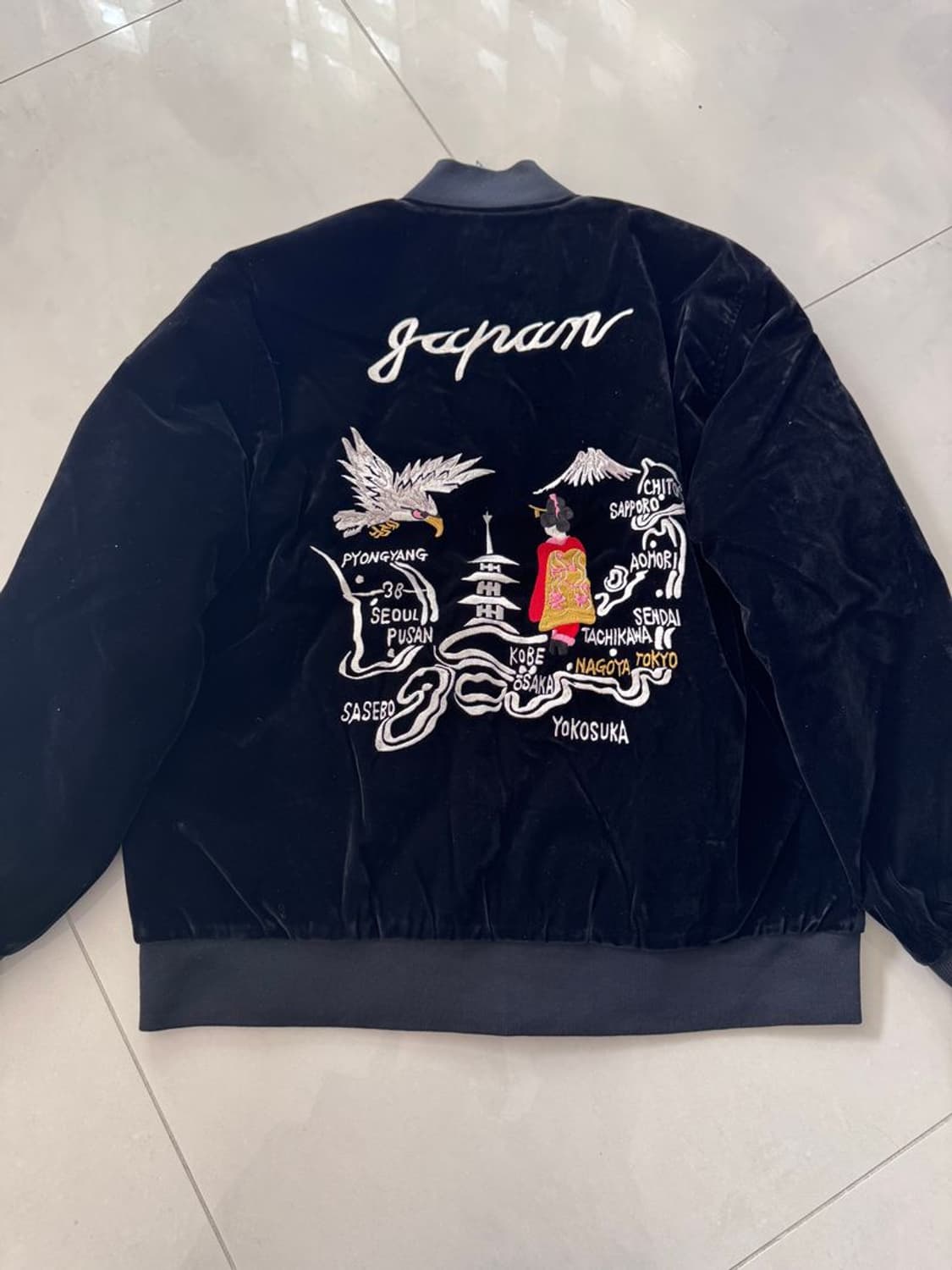 REVERSIBLE DOWN JACKET 리버시블 다운 재킷  상품이미지10