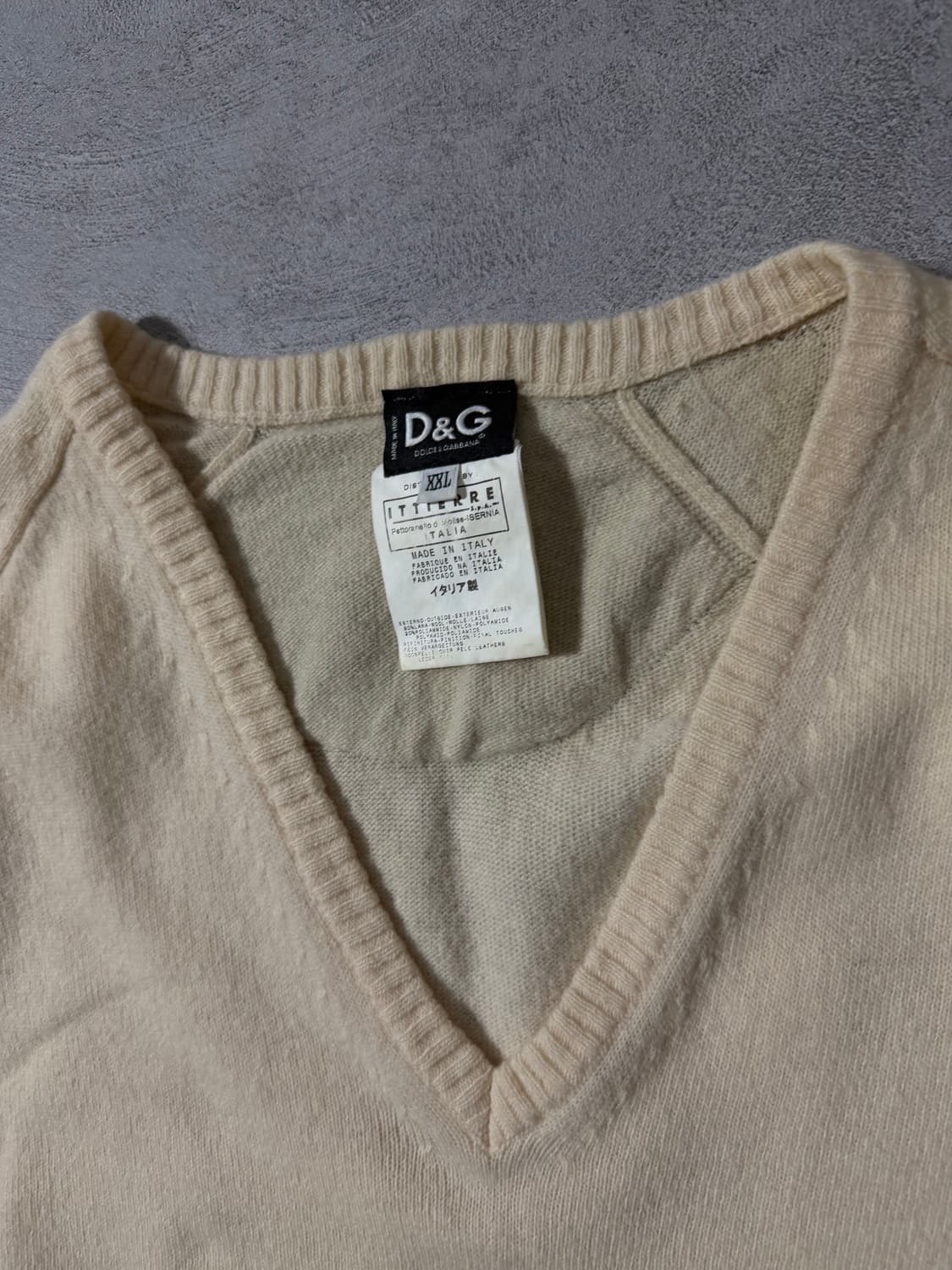 D&G 돌체앤가바나 브이넥 니트 상품이미지3