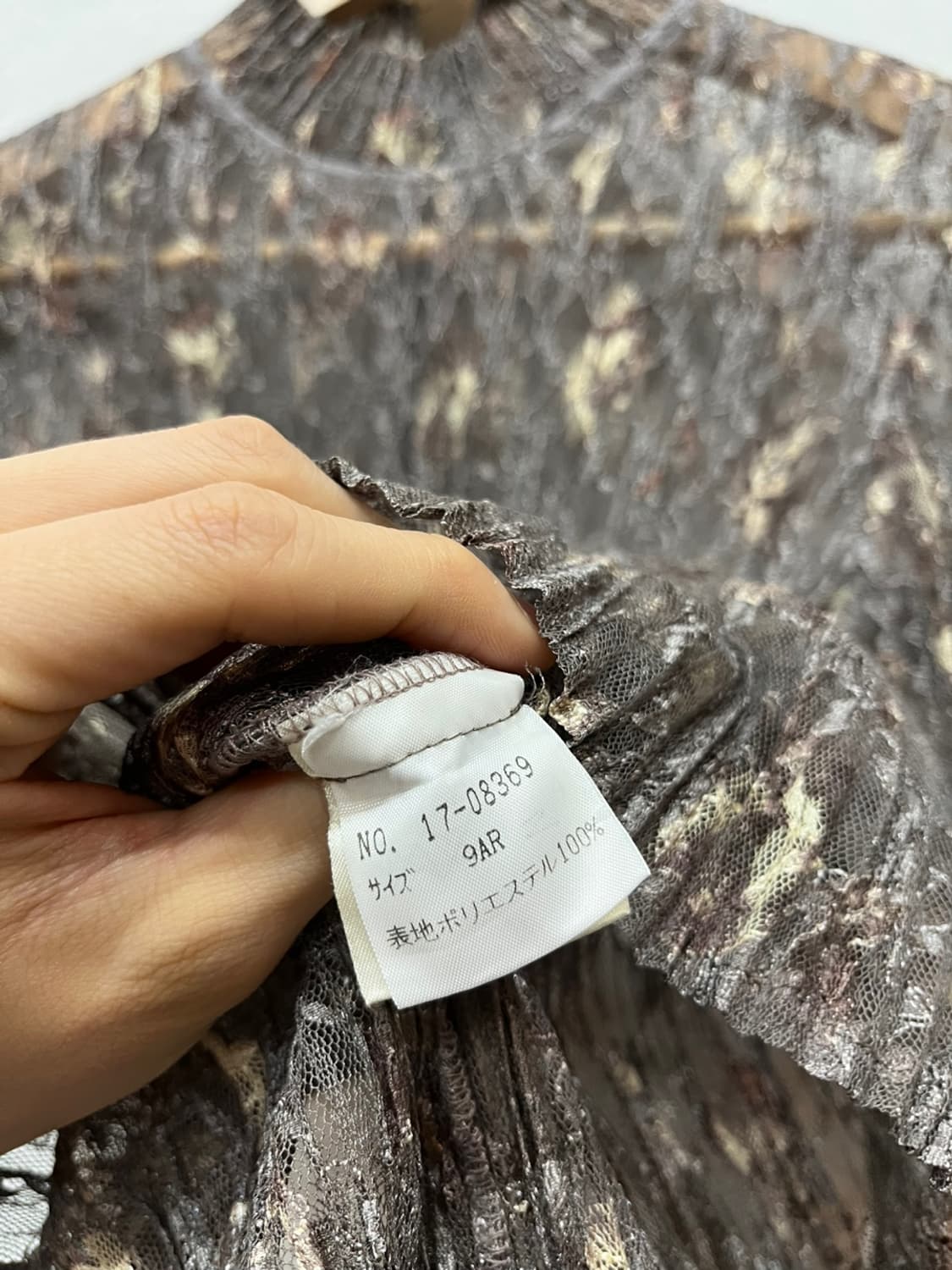 Made in JAPAN 씨스루 플리츠 탑  상품이미지6