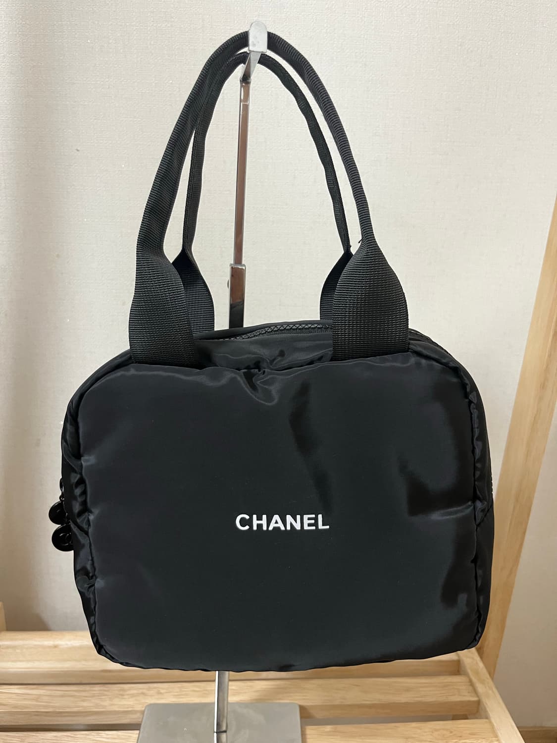 샤넬 블랙 뷰티 파우치 상품이미지1
