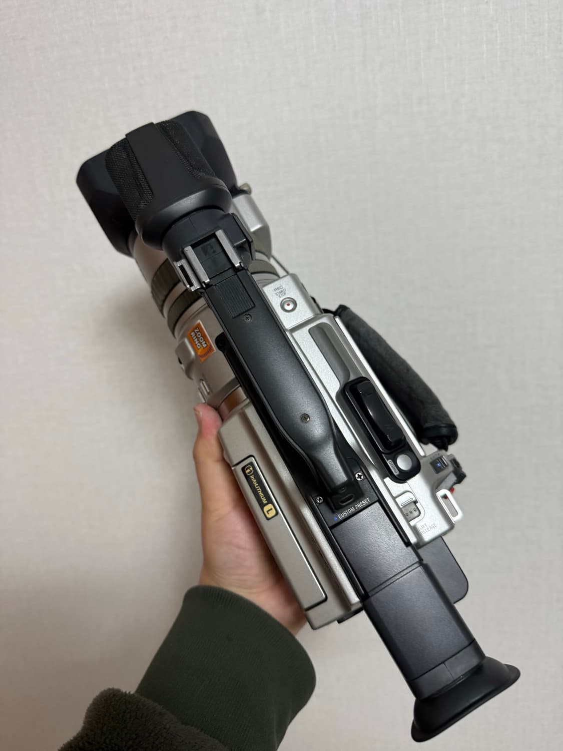 Sony DCR-VX2000 6mm 캠코더 + Mini DVR 상품이미지3