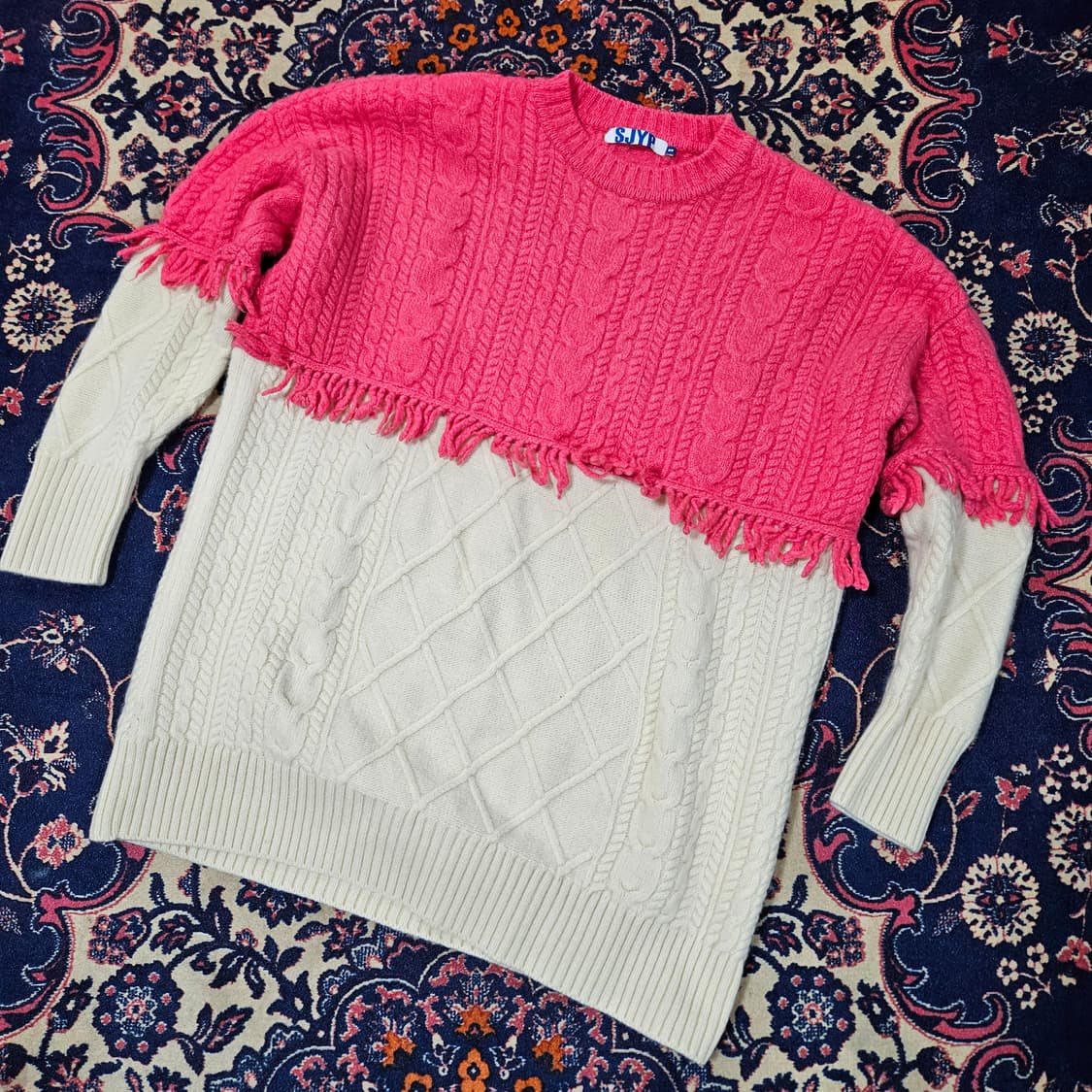 SJYP 핑크태슬 블럭 케이블 니트 S size 상품이미지1