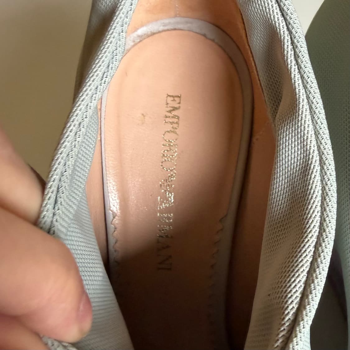 조르지오 알마니 오픈토 매쉬 플라스틱 웨지힐 상품이미지6